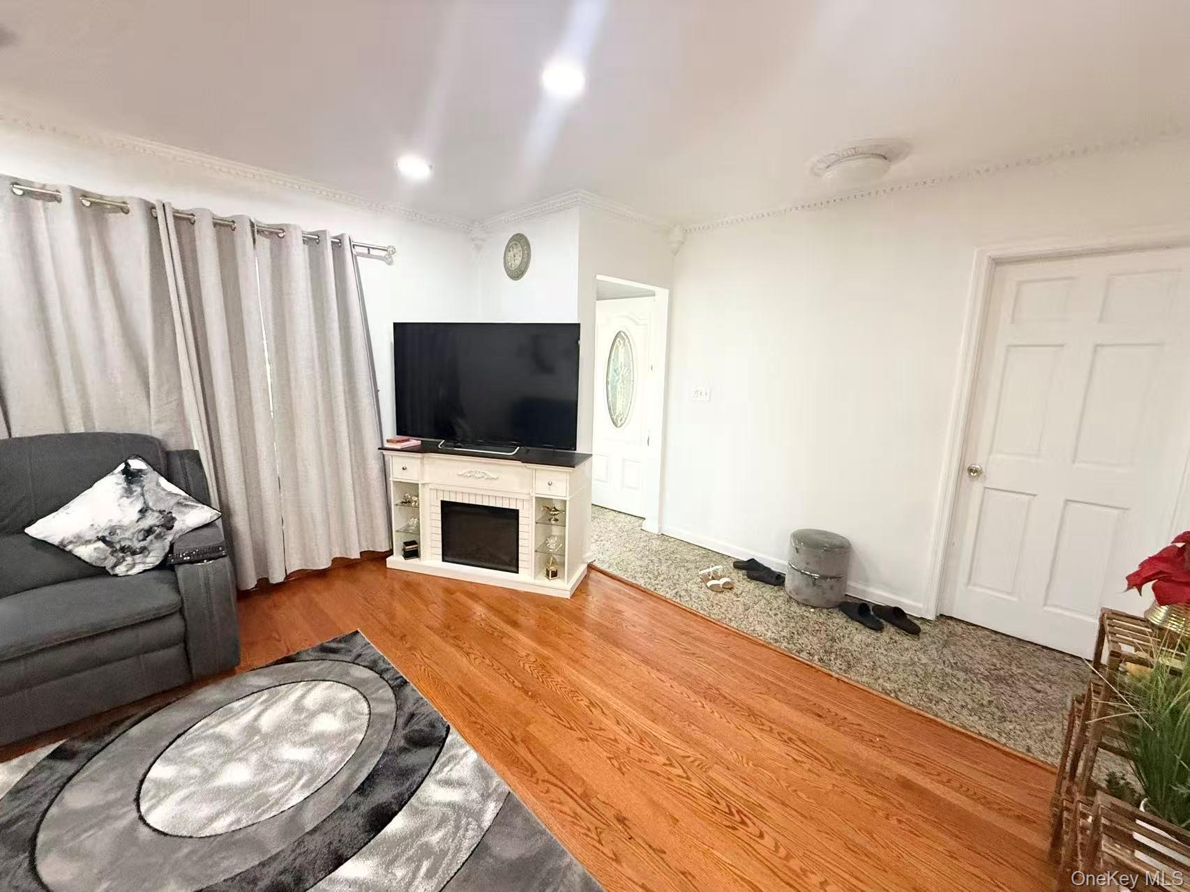 Single Family 180th Street Queens, NY 11365, MLS-1041148-4