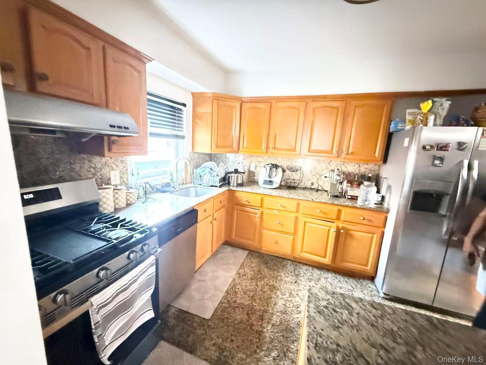 Single Family 180th Street Queens, NY 11365, MLS-1041148-5