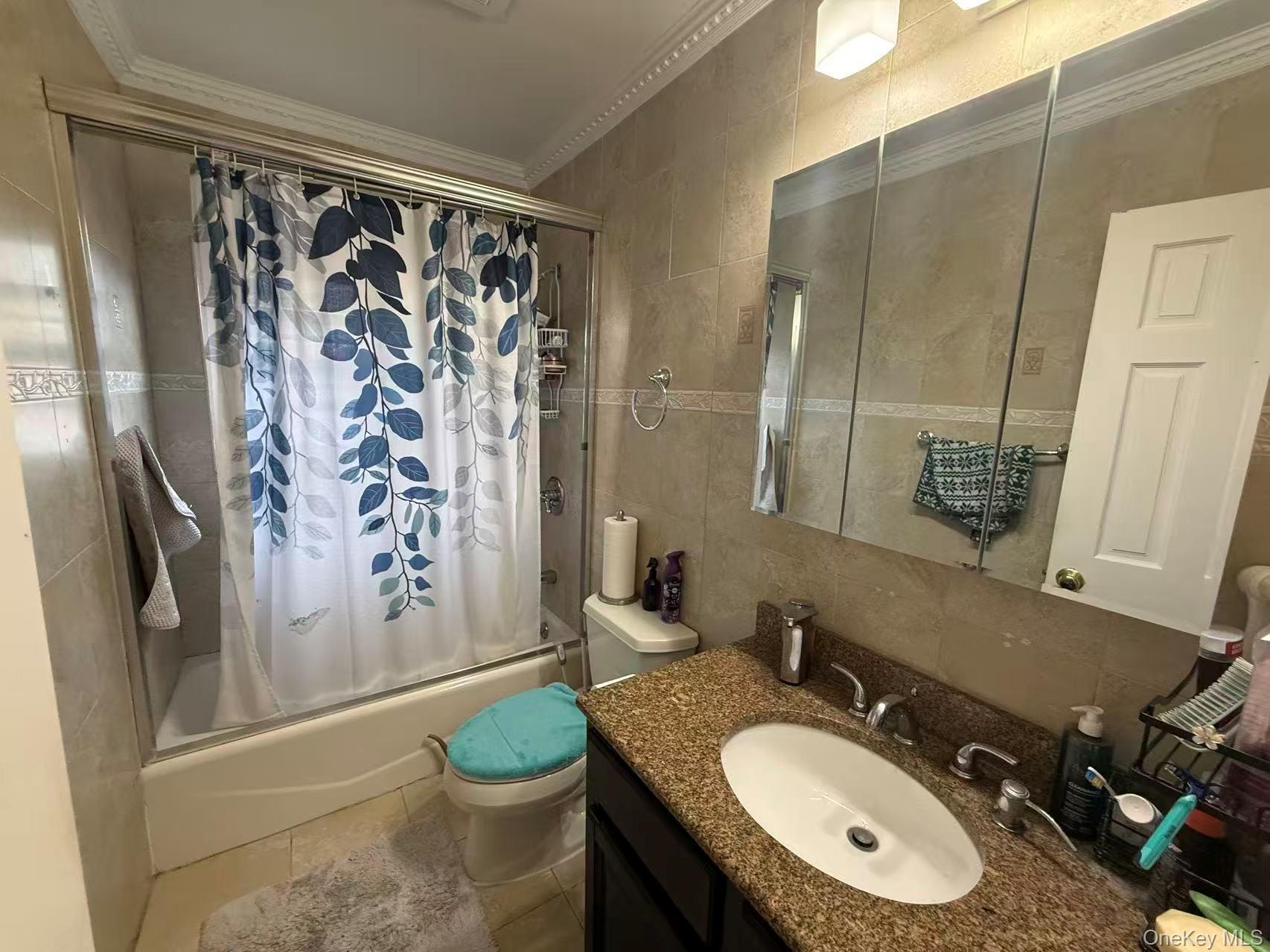 Single Family 180th Street Queens, NY 11365, MLS-1041148-8