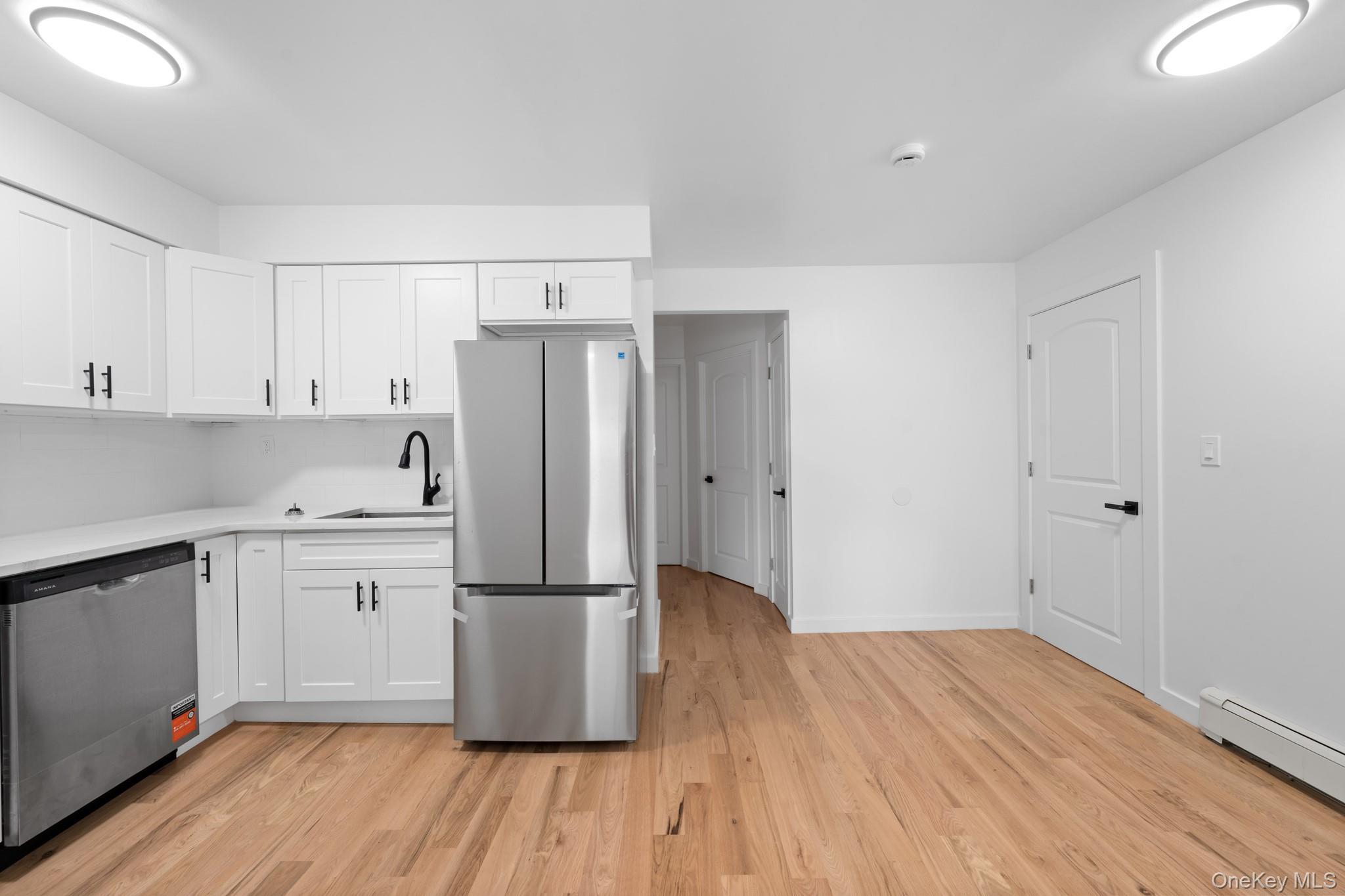 Single Family Ely Avenue Bronx, NY 10466, MLS-1041150-8