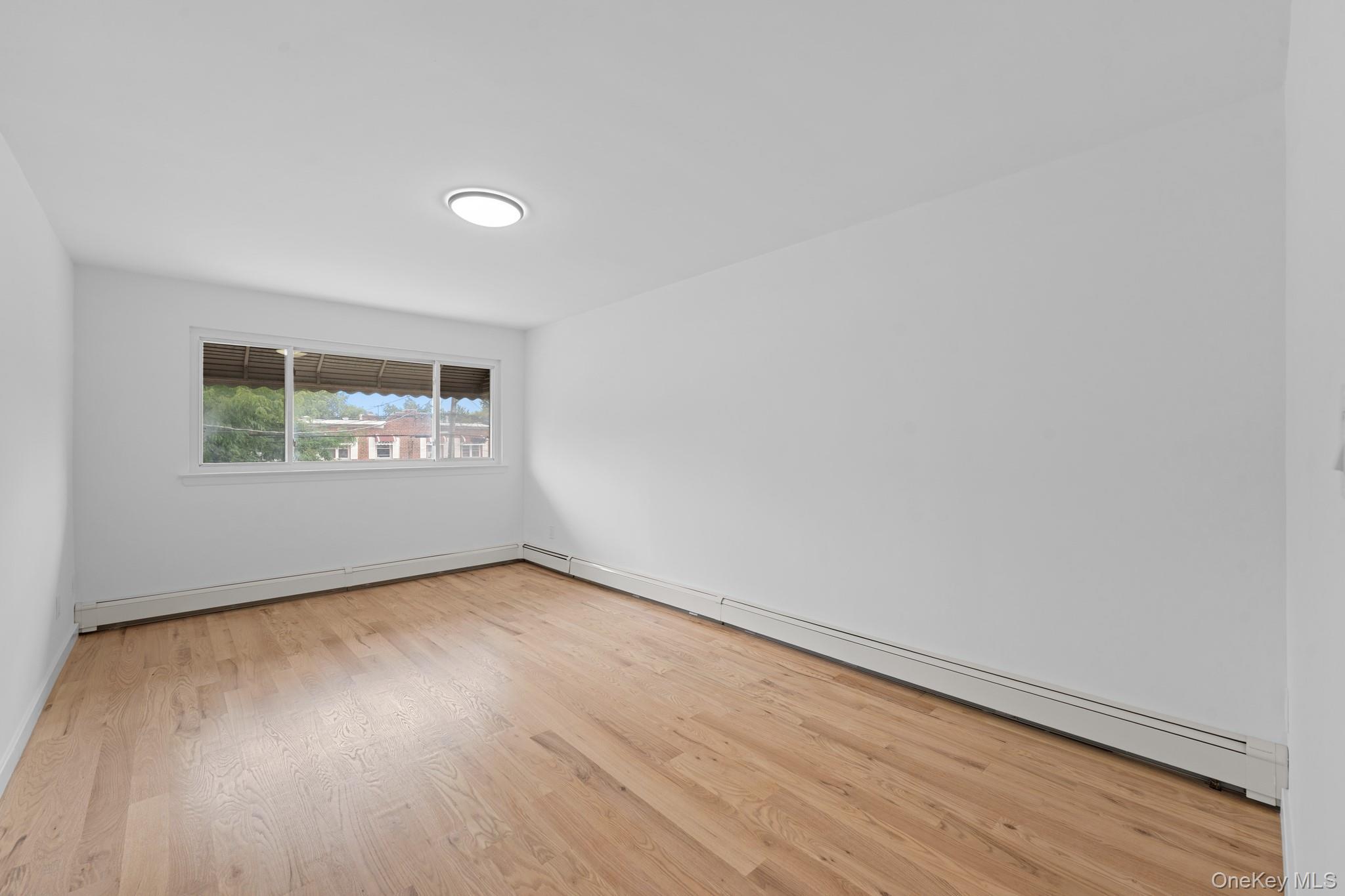 Single Family Ely Avenue Bronx, NY 10466, MLS-1041150-9