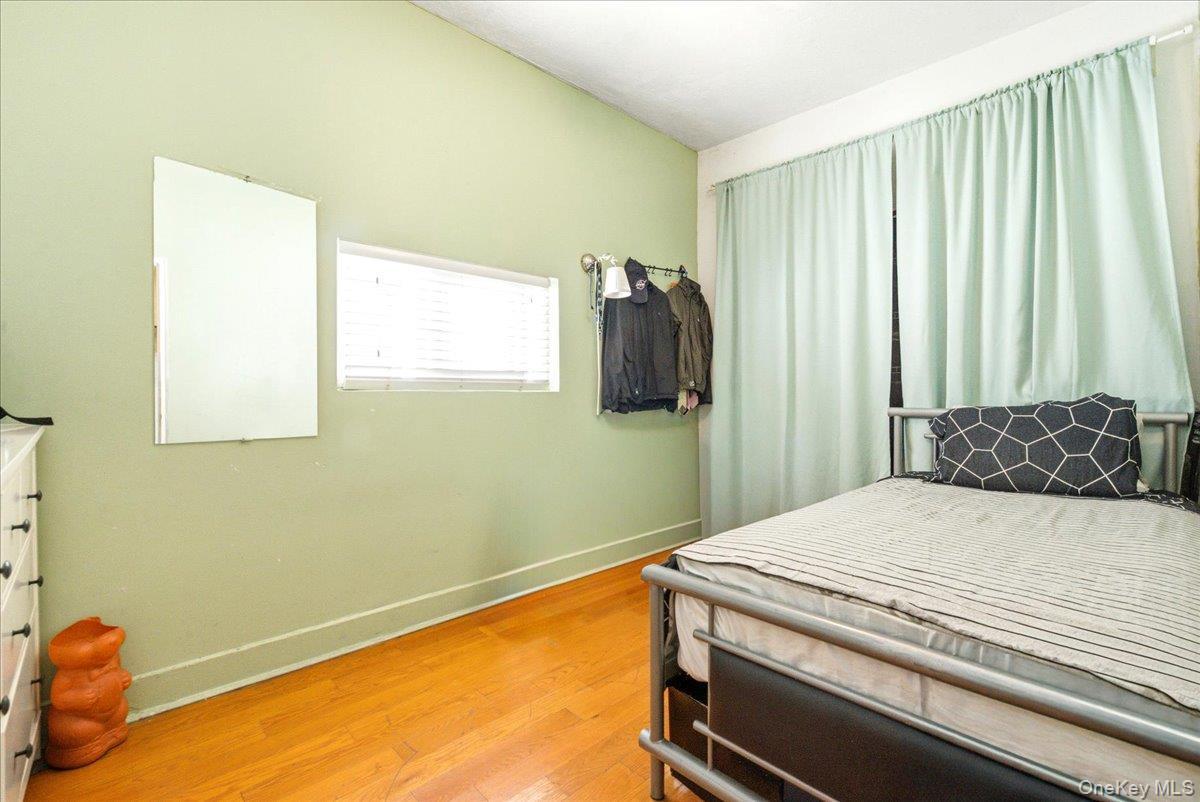 Single Family 23rd Road  Queens, NY 11105, MLS-1041151-10