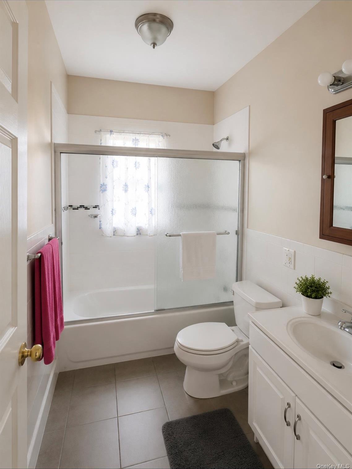 Single Family Woodhull Avenue Queens, NY 11423, MLS-1041157-17