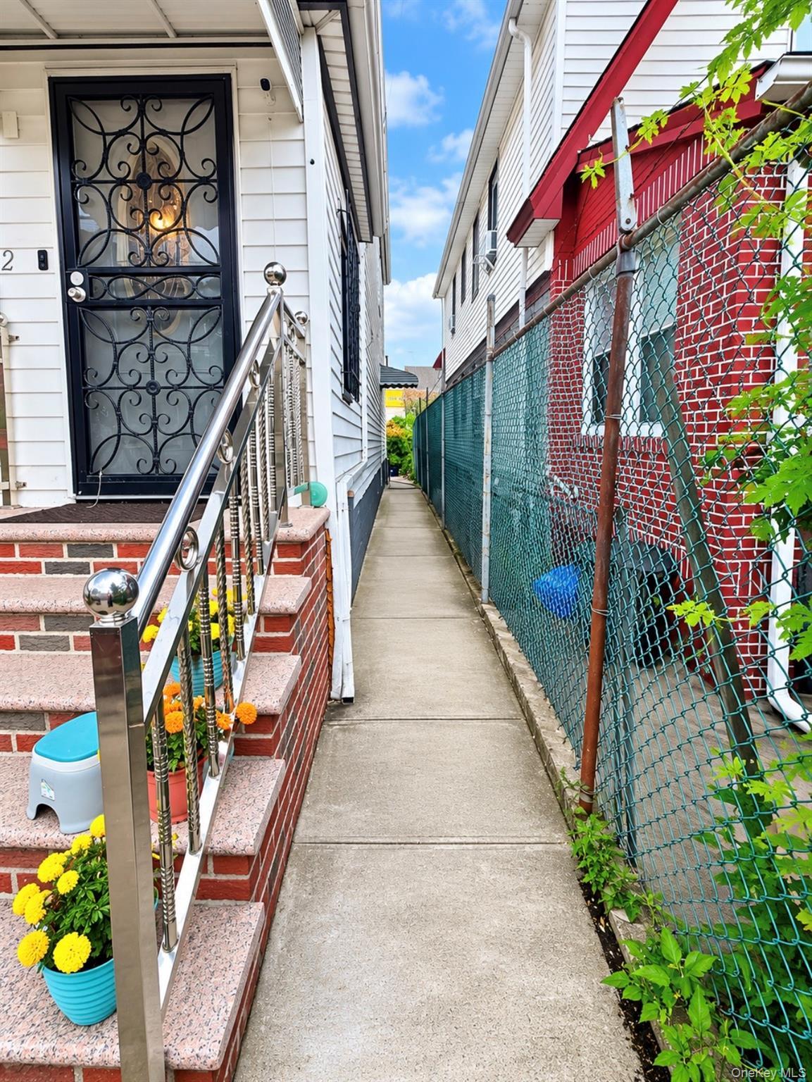 Single Family Woodhull Avenue Queens, NY 11423, MLS-1041157-2