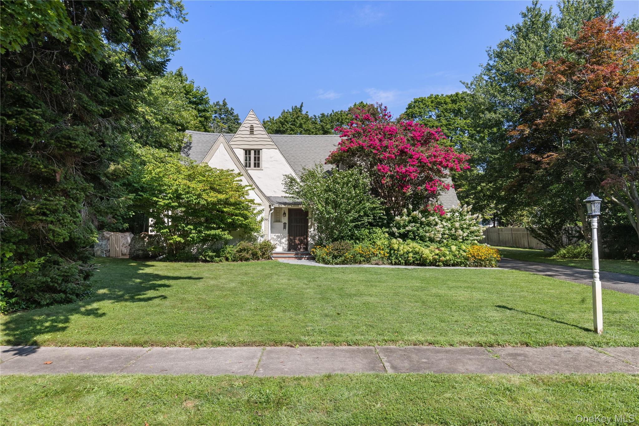 Single Family Merritts Pond Road Suffolk County, NY 11901, MLS-1041164-27