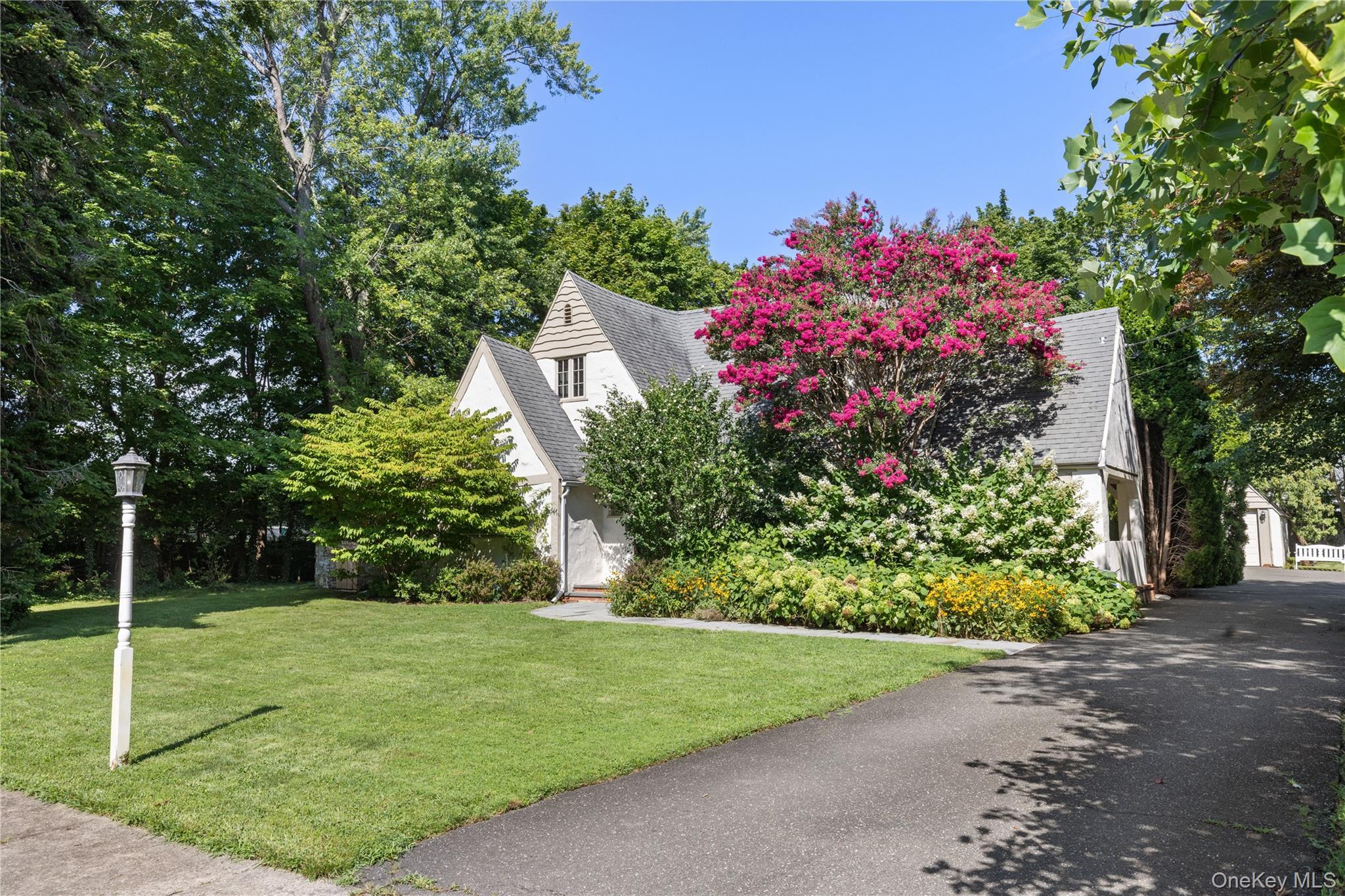 Single Family Merritts Pond Road Suffolk County, NY 11901, MLS-1041164-3