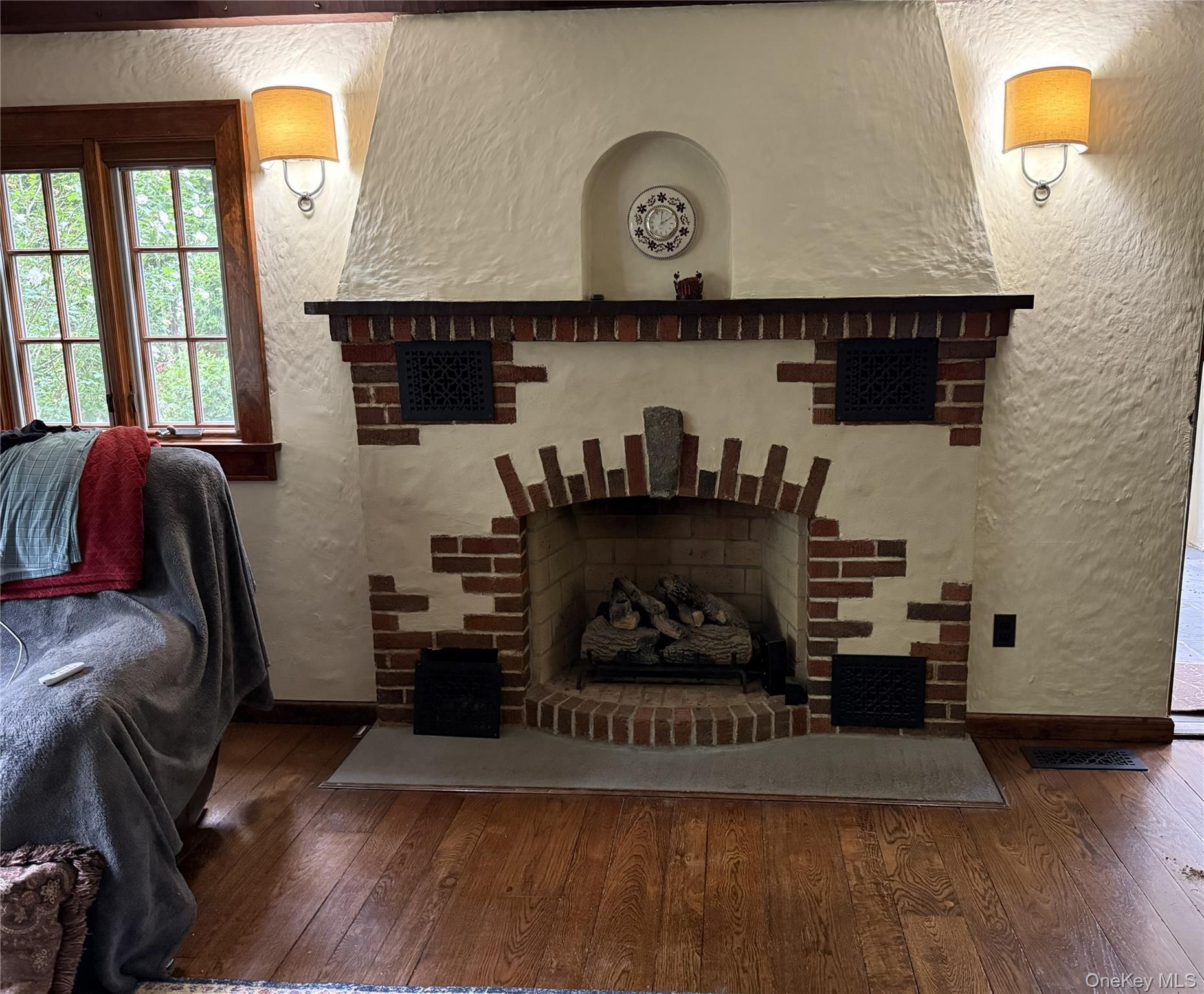 Single Family Merritts Pond Road Suffolk County, NY 11901, MLS-1041164-7