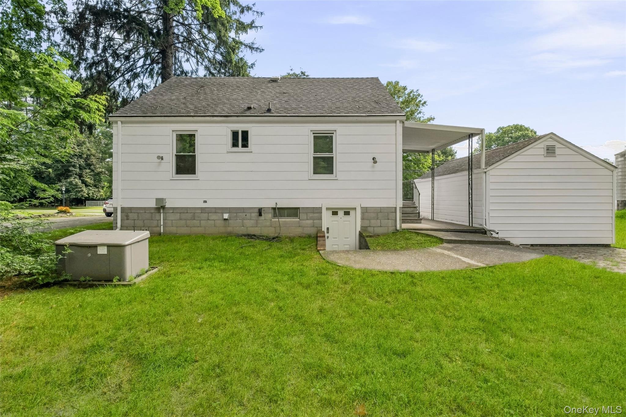 Single Family Memory Lane  Dutchess County, NY 12603, MLS-1041168-32