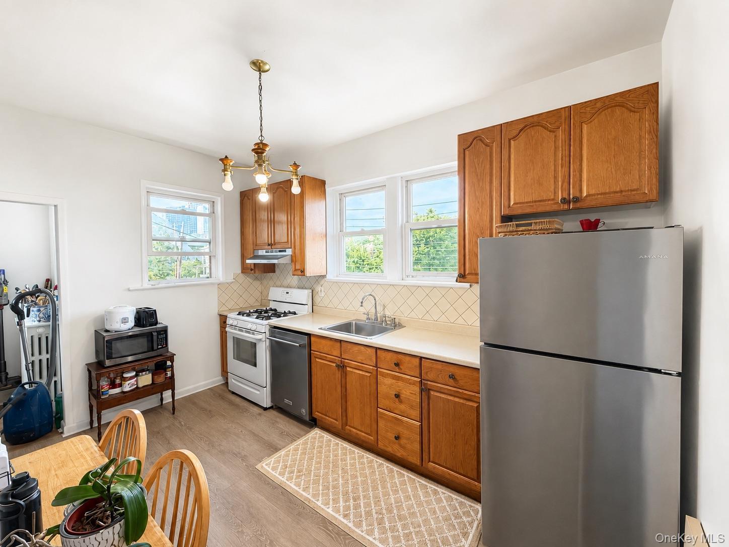 Single Family Davis Avenue Westchester County, NY 10805, MLS-1041169-2
