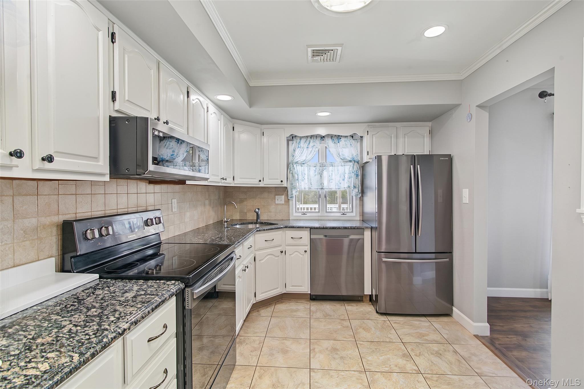 Single Family Church Street Suffolk County, NY 11741, MLS-1041174-15