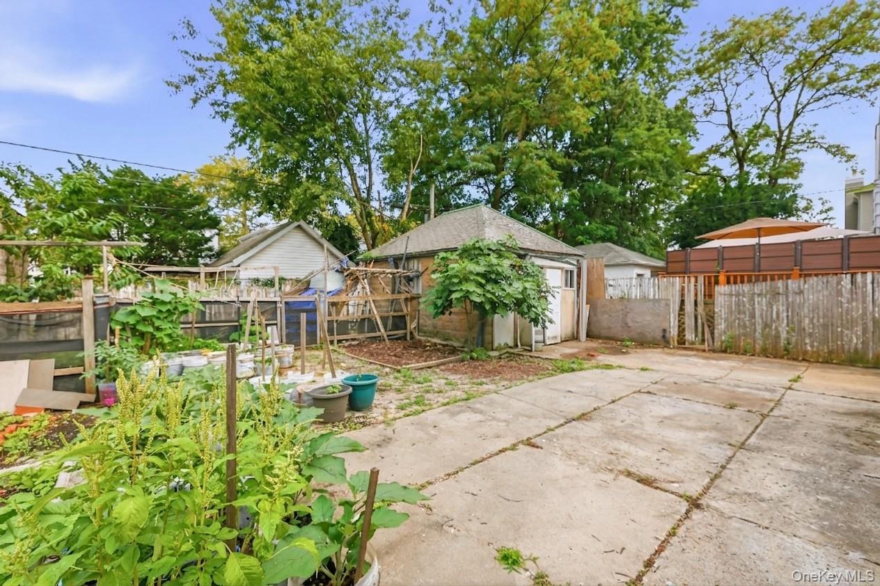 Single Family E 51st Street  Brooklyn, NY 11234, MLS-1041182-25
