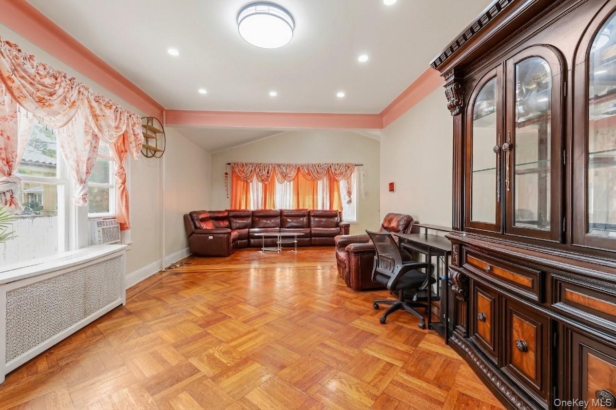 Single Family E 51st Street  Brooklyn, NY 11234, MLS-1041182-4