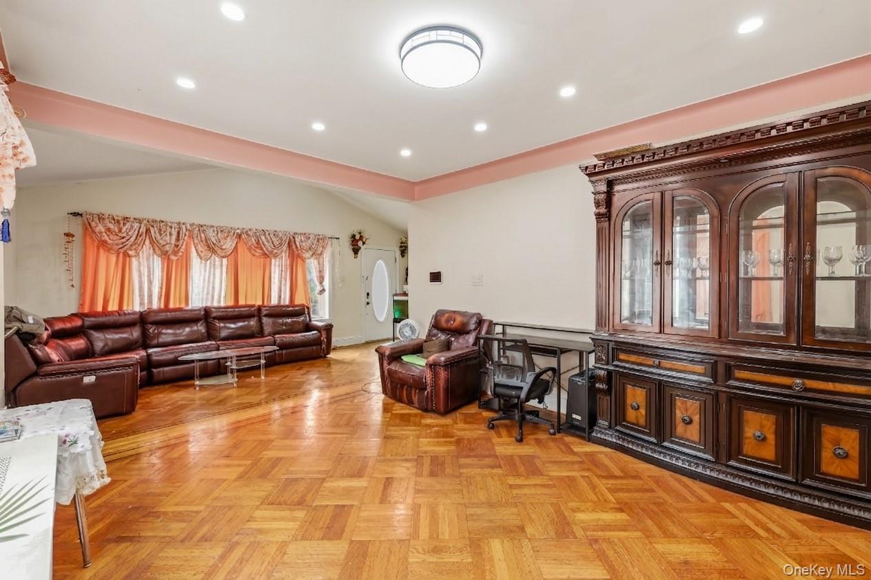 Single Family E 51st Street  Brooklyn, NY 11234, MLS-1041182-5