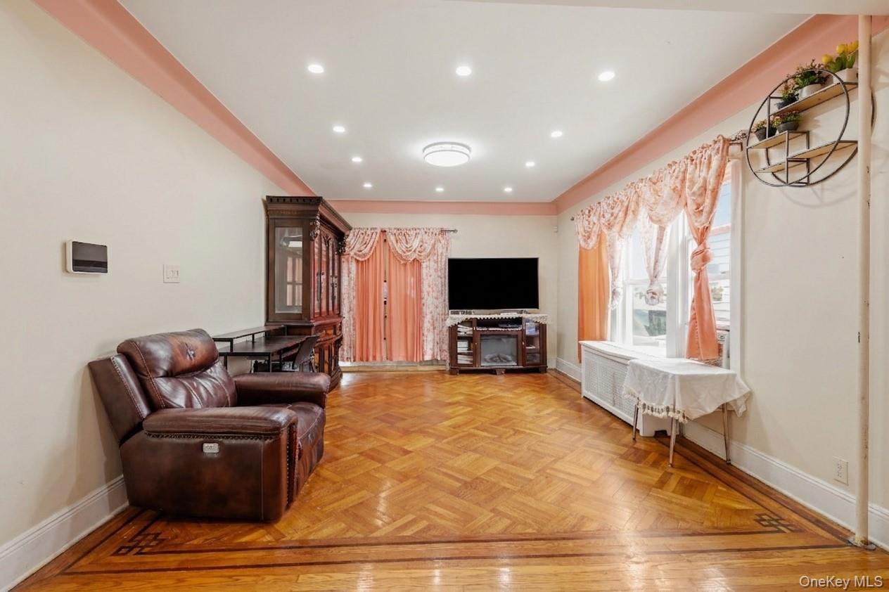 Single Family E 51st Street  Brooklyn, NY 11234, MLS-1041182-7