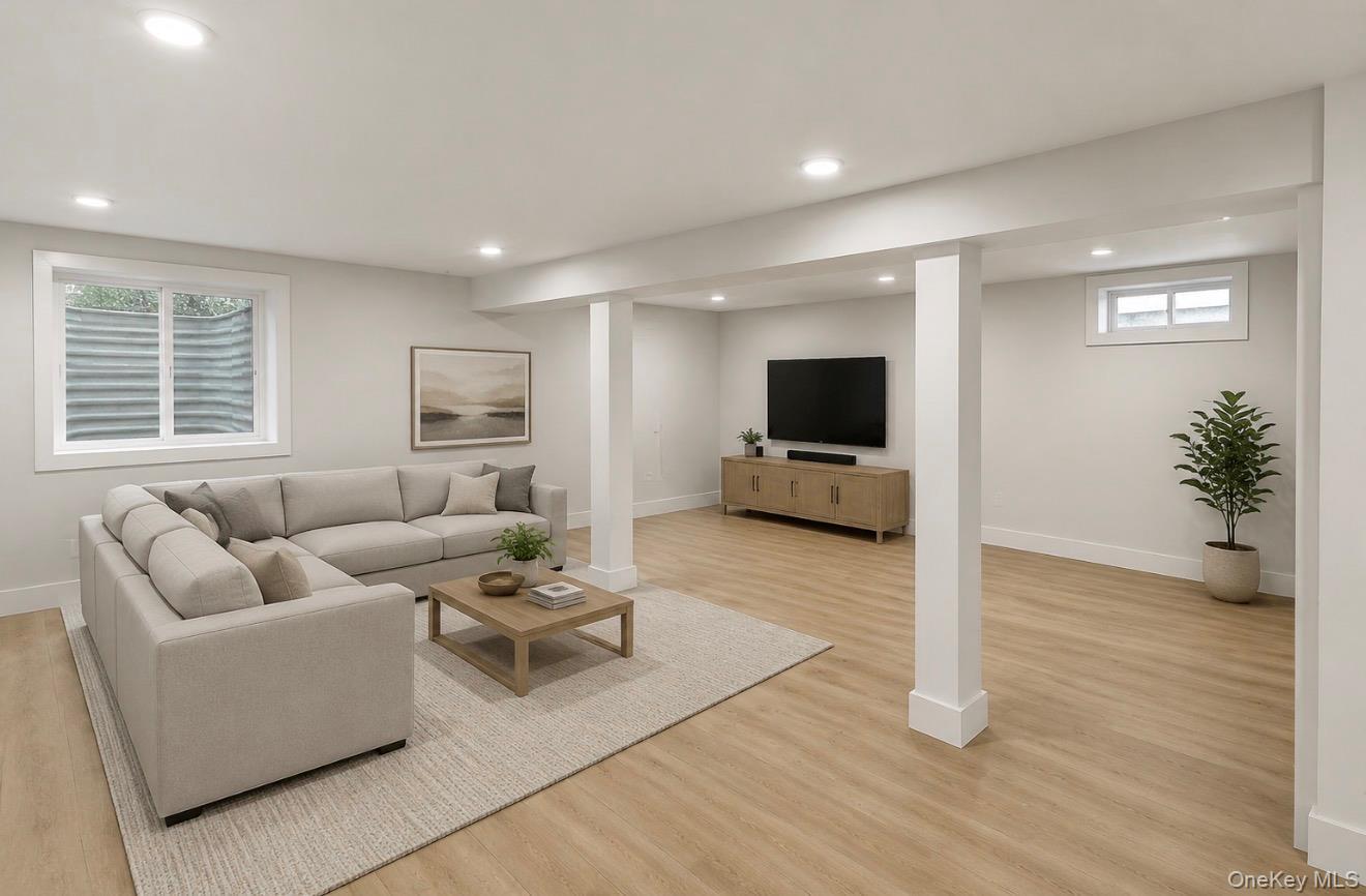 Single Family Sprucetree Lane Suffolk County, NY 11746, MLS-1041196-14