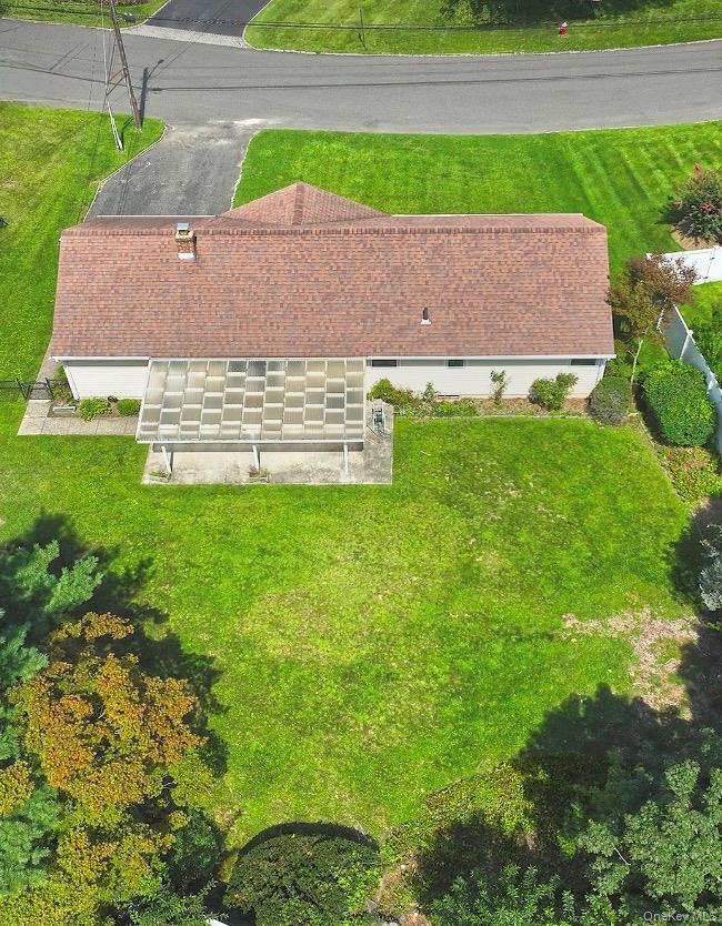 Single Family Sprucetree Lane Suffolk County, NY 11746, MLS-1041196-23