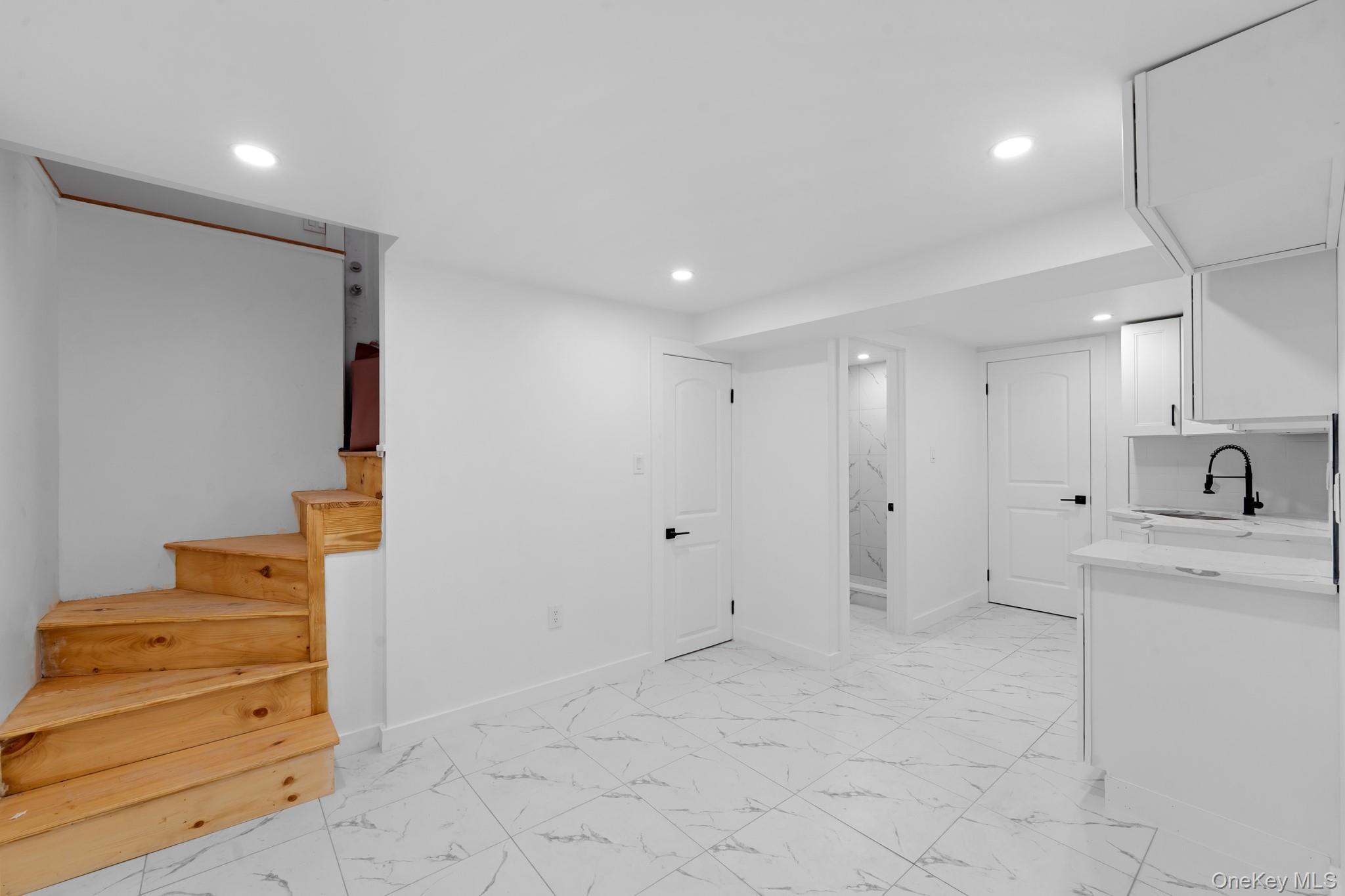 Single Family Williamson Avenue Queens, NY 11413, MLS-1041205-11