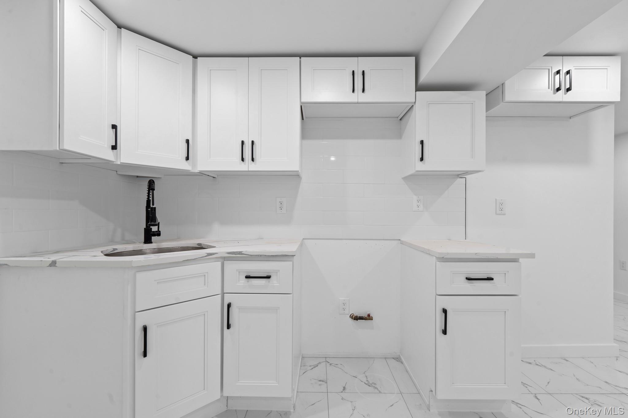 Single Family Williamson Avenue Queens, NY 11413, MLS-1041205-13