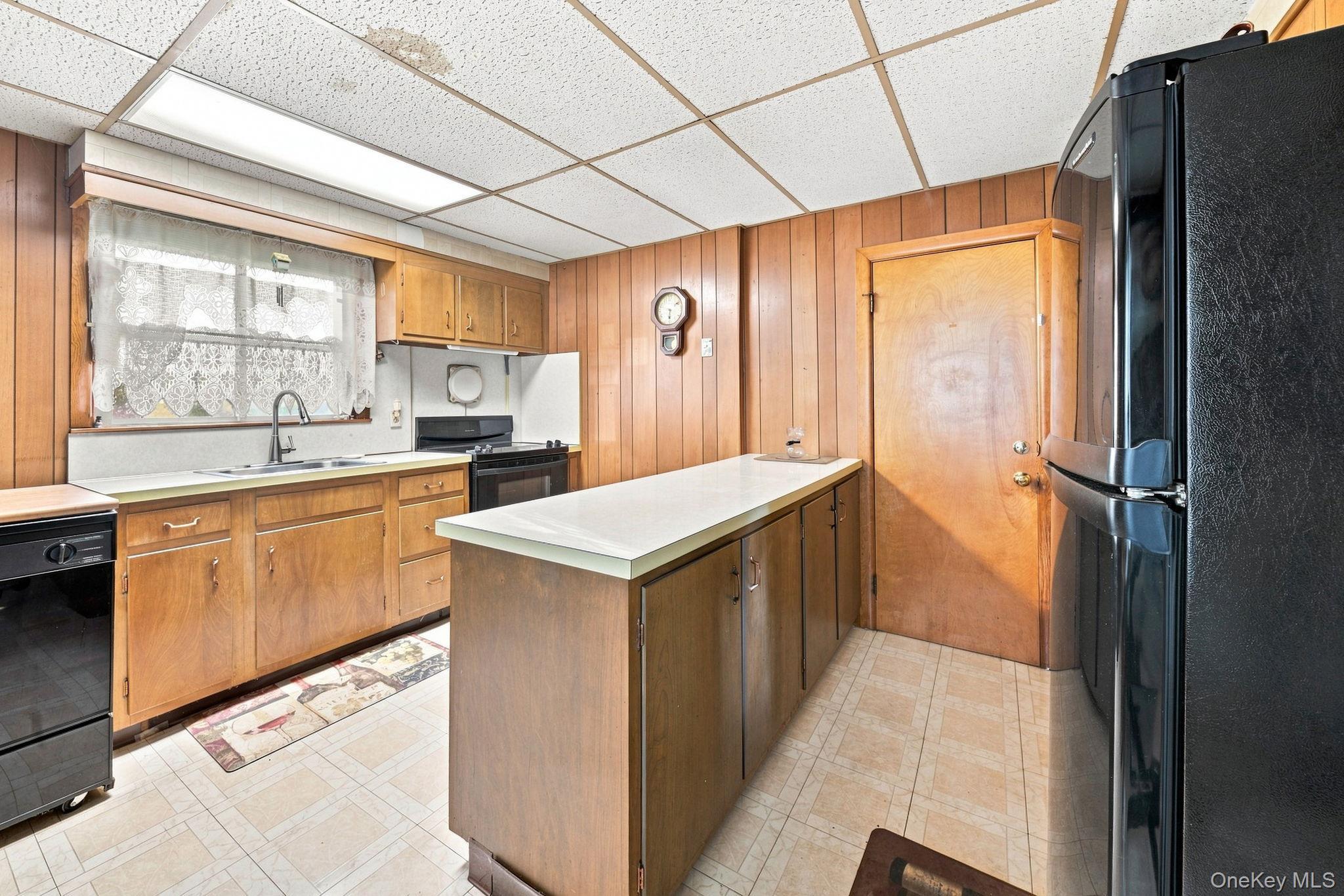 Single Family Birchwood Terrace Dutchess County, NY 12601, MLS-1041207-7