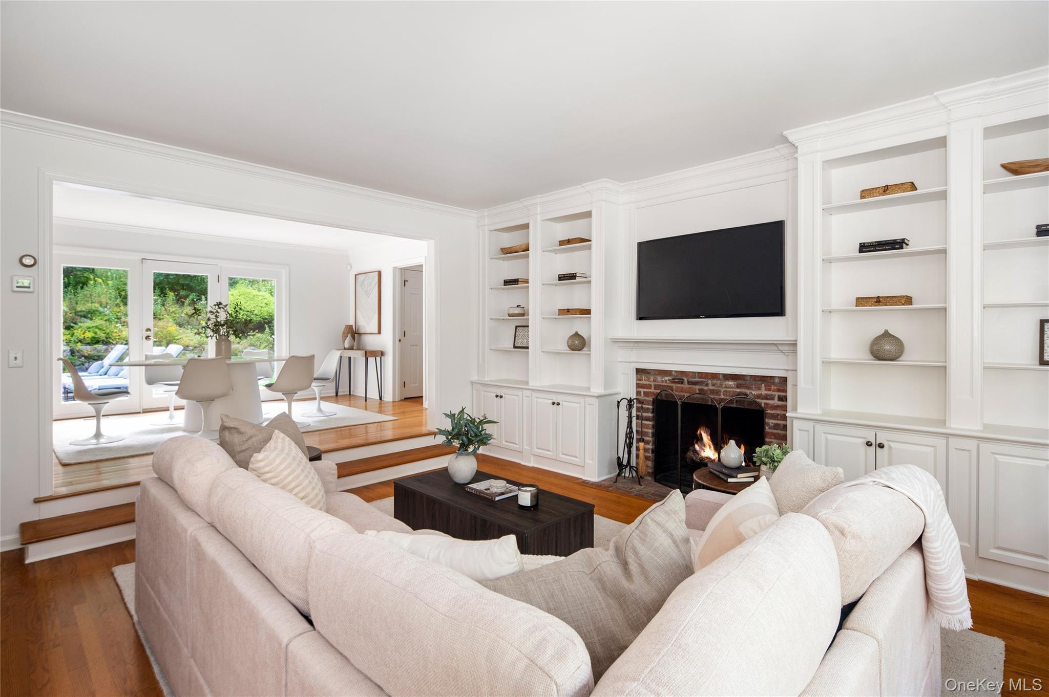 Single Family Kitchawan Road  Westchester County, NY 10590, MLS-1041208-16