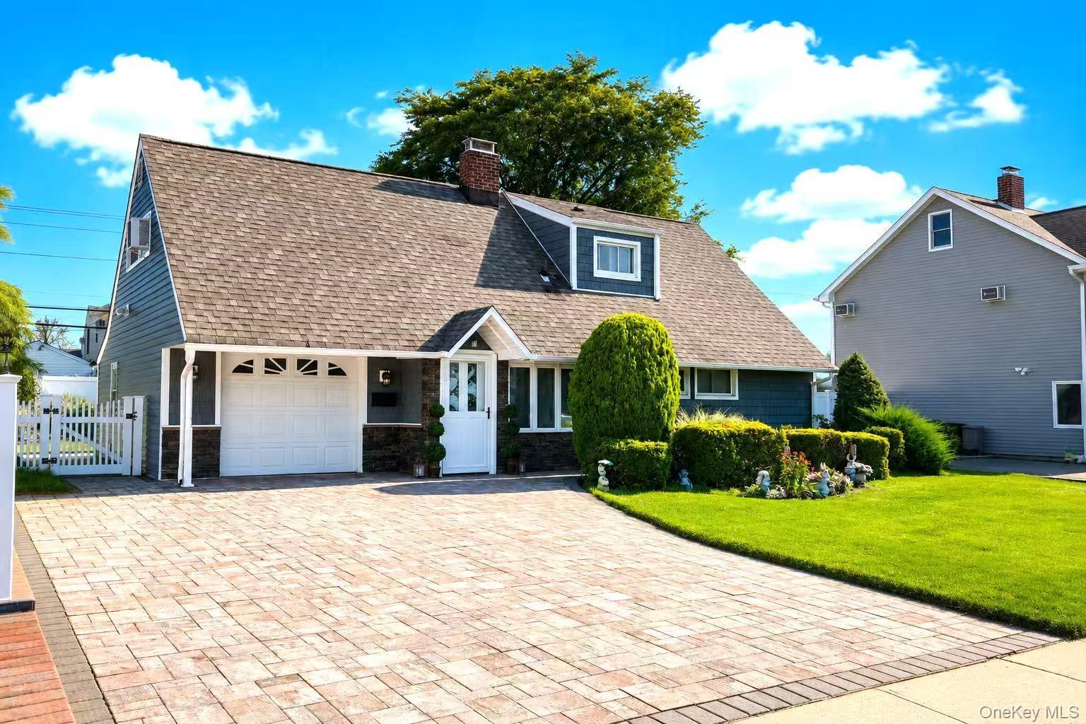 Single Family Sunrise Lane Nassau County, NY 11756, MLS-1041209-2