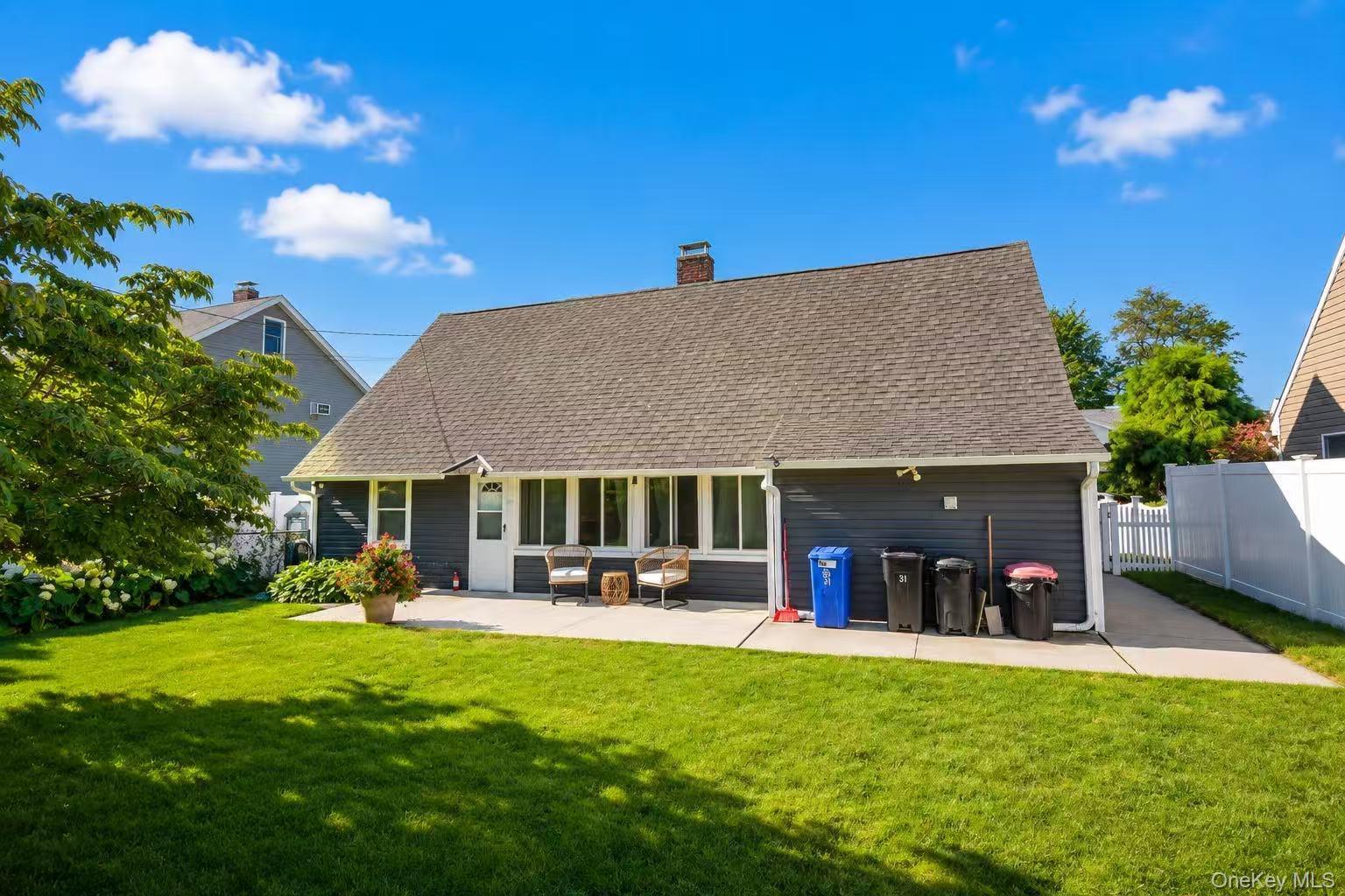 Single Family Sunrise Lane Nassau County, NY 11756, MLS-1041209-4