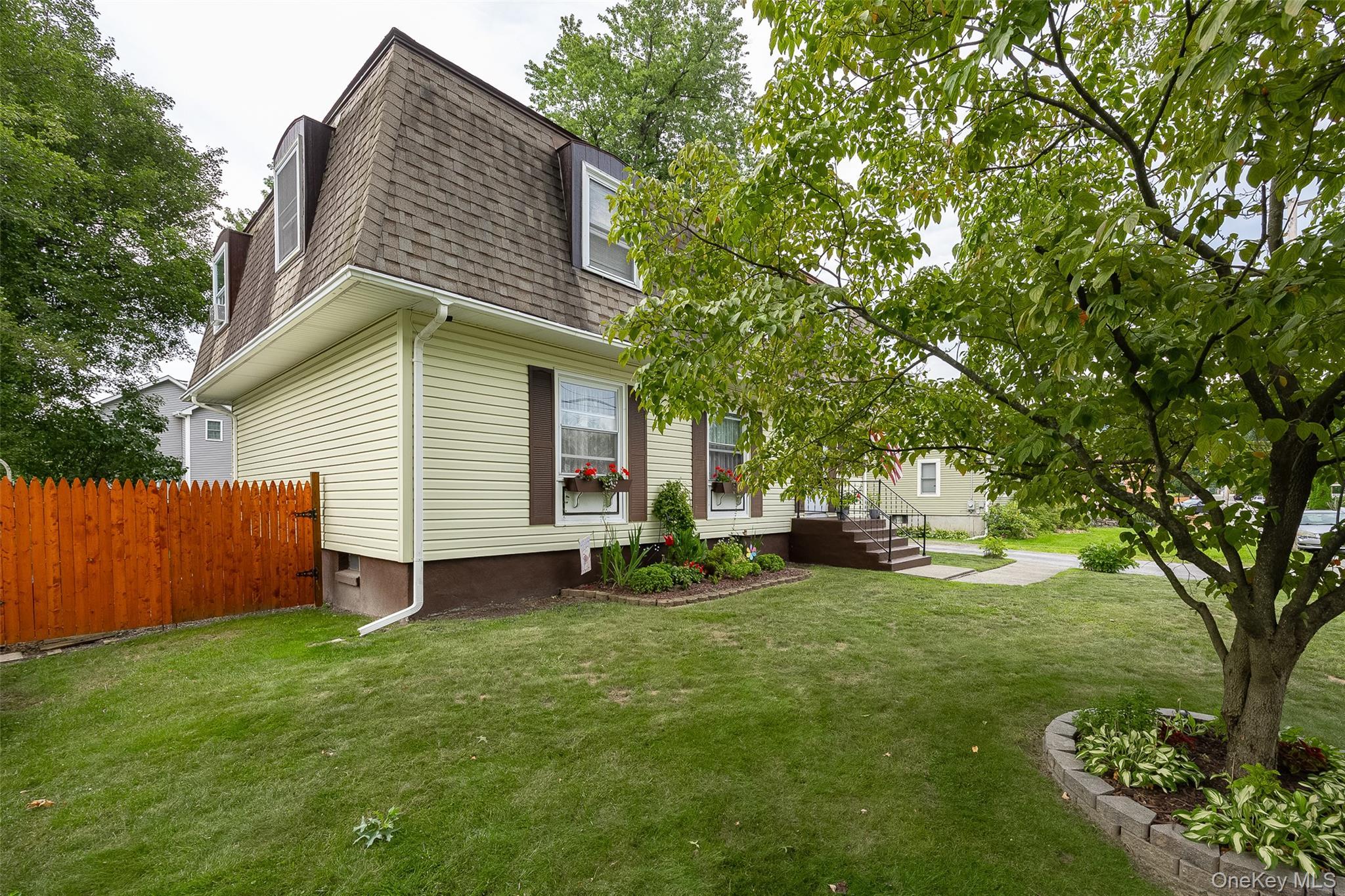 Single Family Maple Street  Dutchess County, NY 12508, MLS-1041215-3