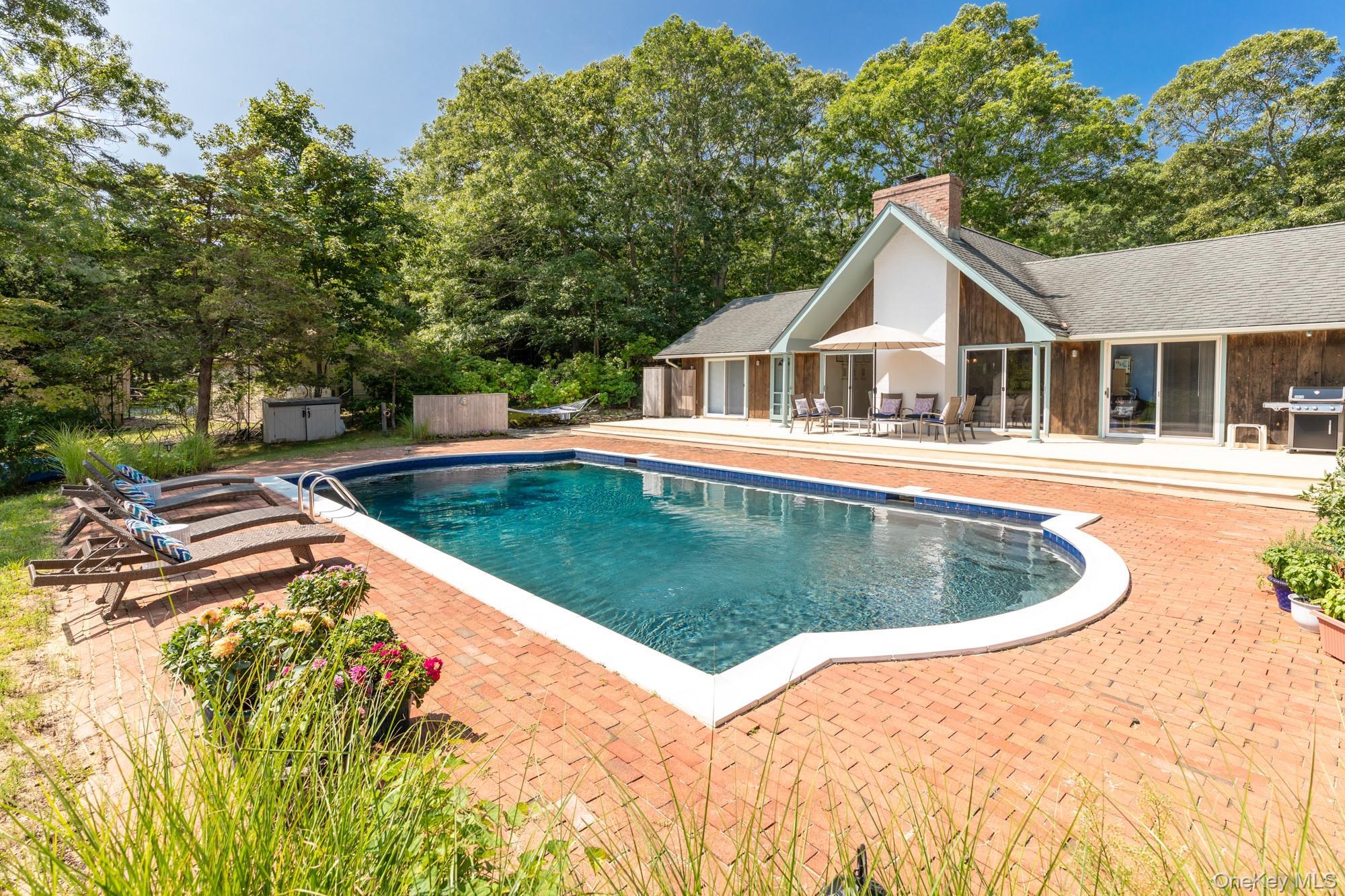 Single Family Isle Of Wight Road  Suffolk County, NY 11937, MLS-1041229-2