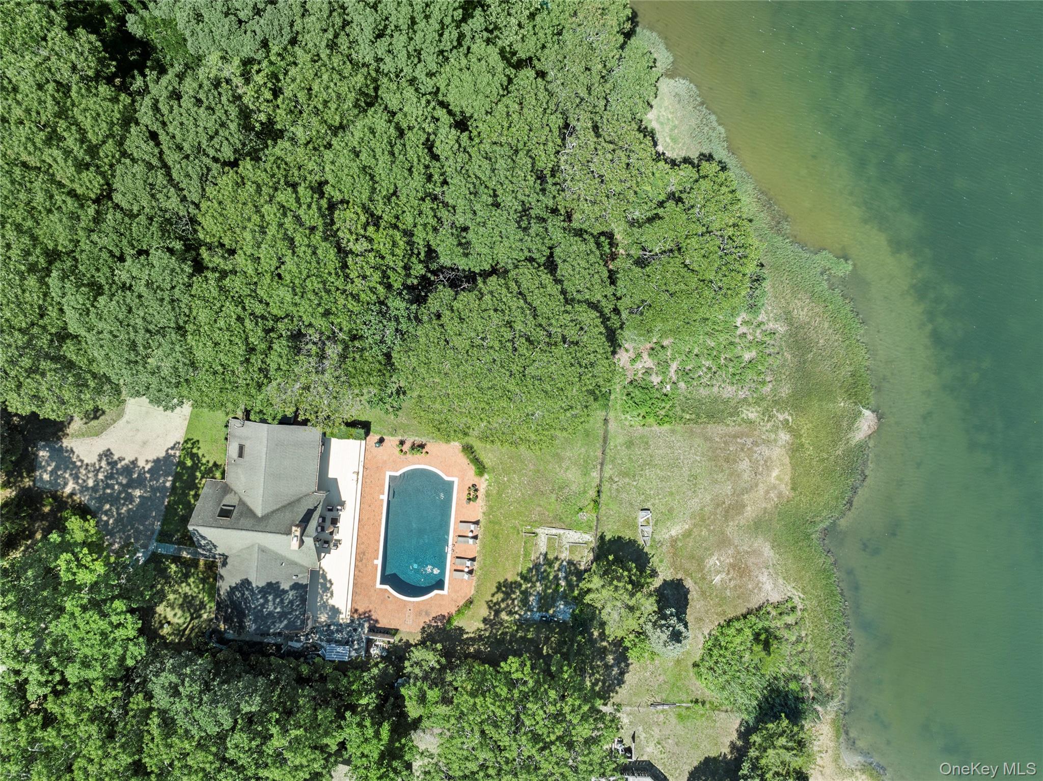 Single Family Isle Of Wight Road  Suffolk County, NY 11937, MLS-1041229-4