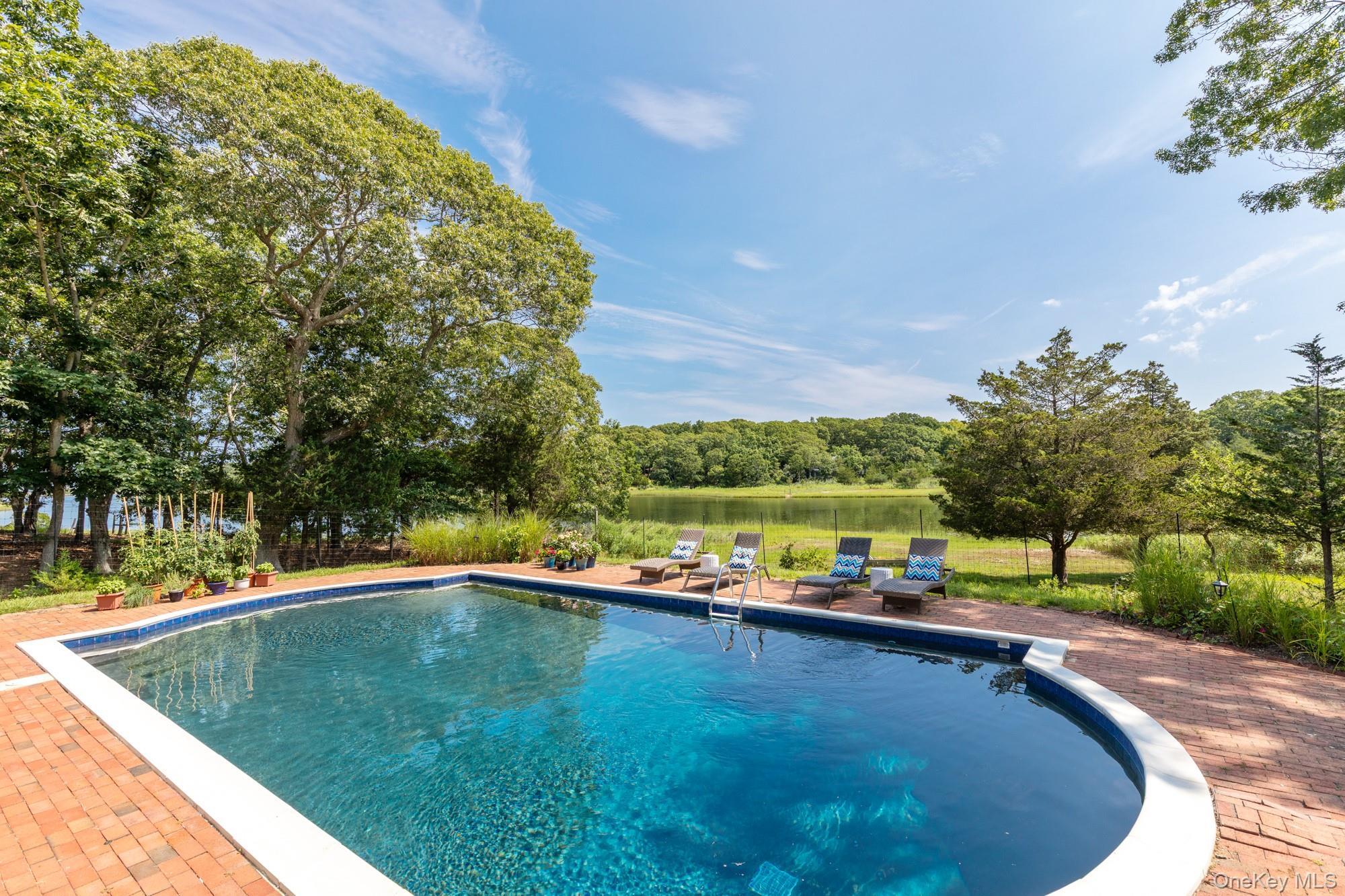 Single Family Isle Of Wight Road  Suffolk County, NY 11937, MLS-1041229-6