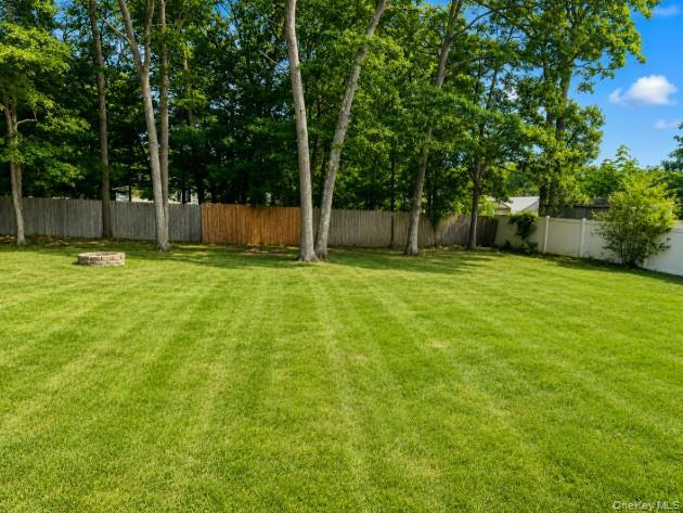 Single Family Robinson Avenue  Suffolk County, NY 11763, MLS-1041239-10