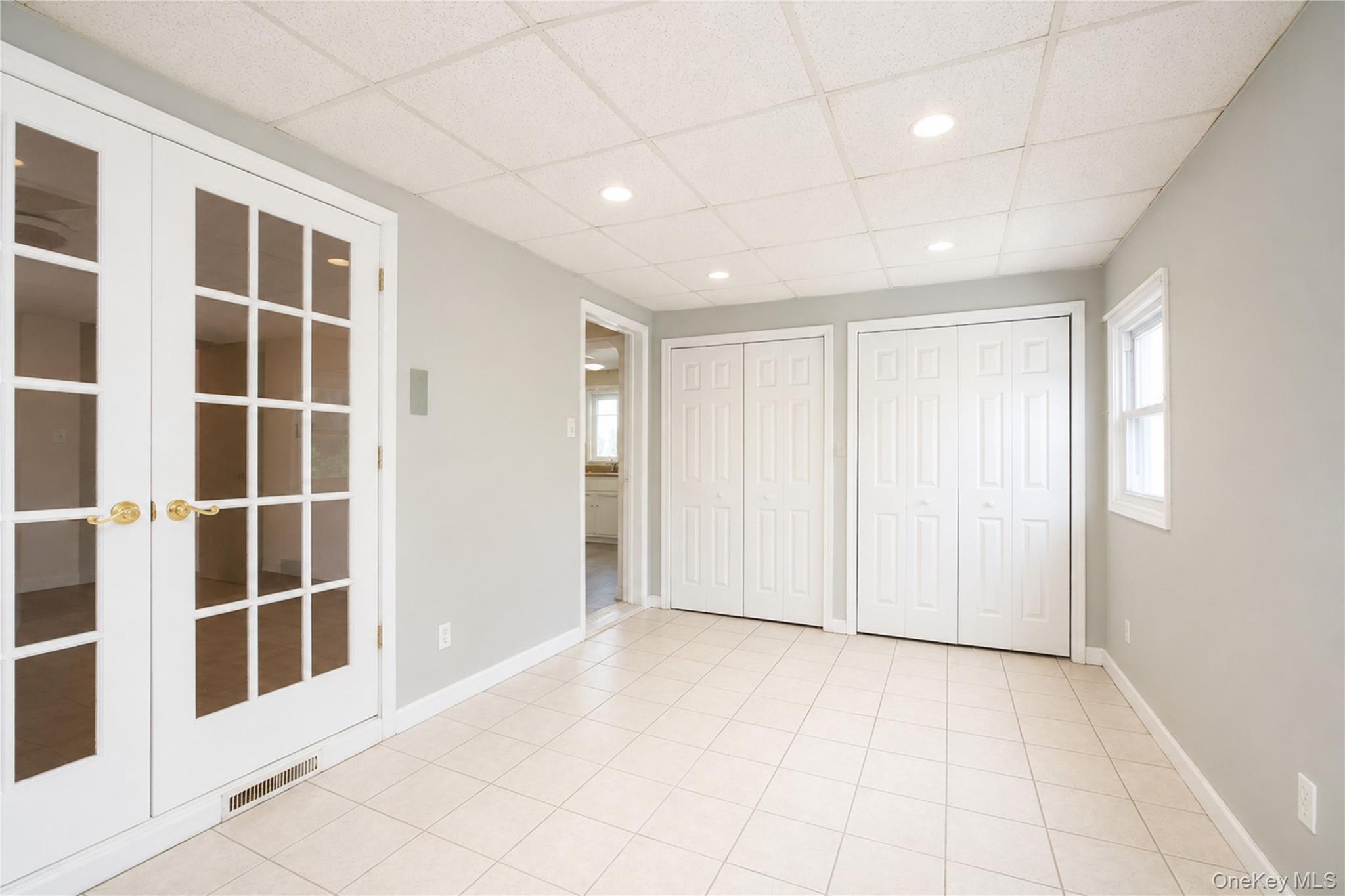 Single Family Amboy Road  Staten Island, NY 10308, MLS-1041255-13