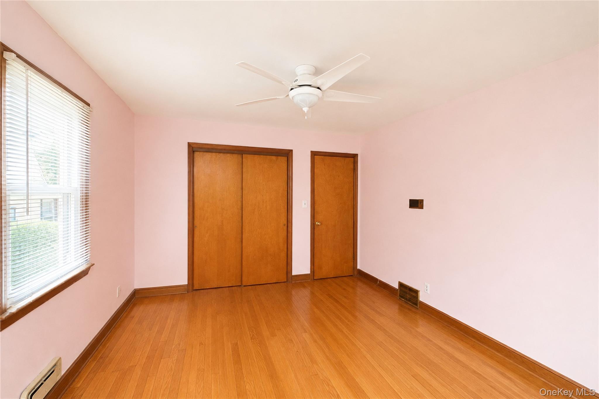 Single Family Amboy Road  Staten Island, NY 10308, MLS-1041255-18