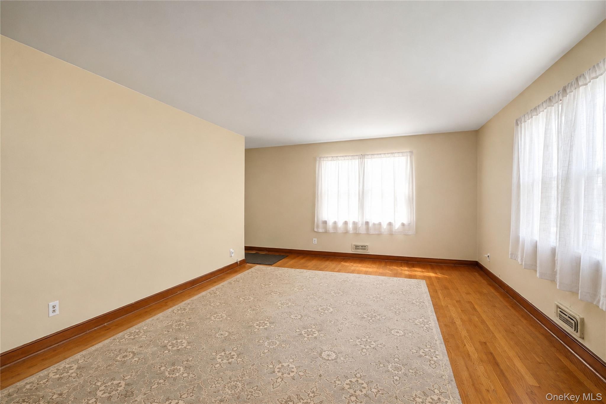 Single Family Amboy Road  Staten Island, NY 10308, MLS-1041255-8
