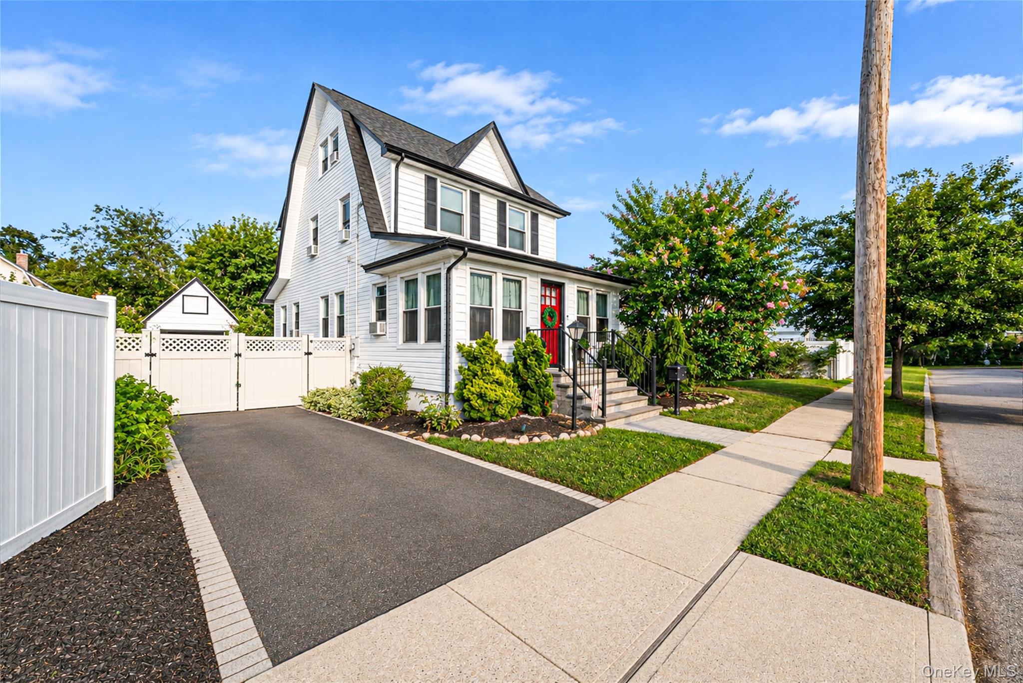 Single Family Howard Avenue Suffolk County, NY 11726, MLS-1041271-3
