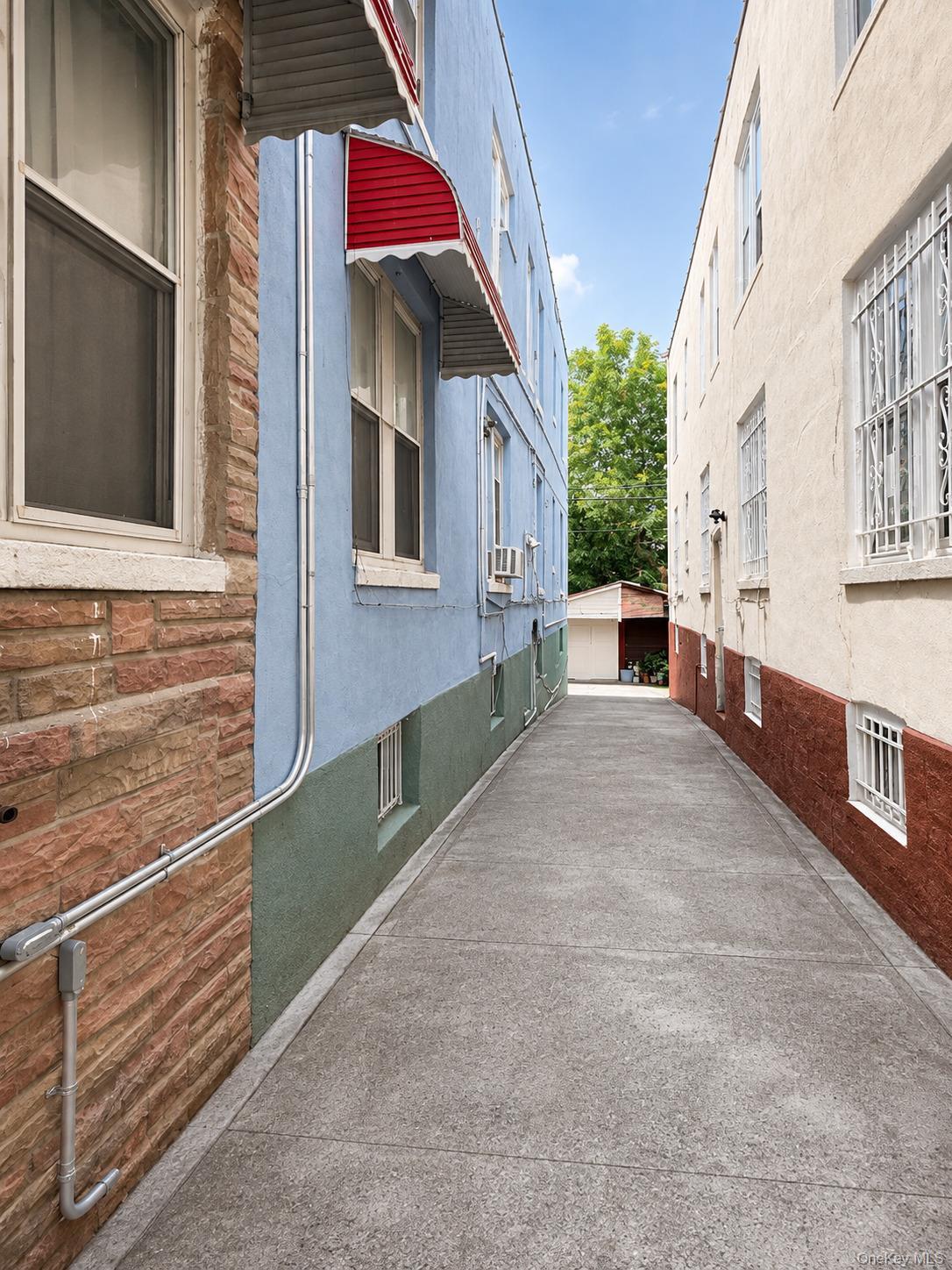Single Family Elder Avenue  Bronx, NY 10472, MLS-1041272-2