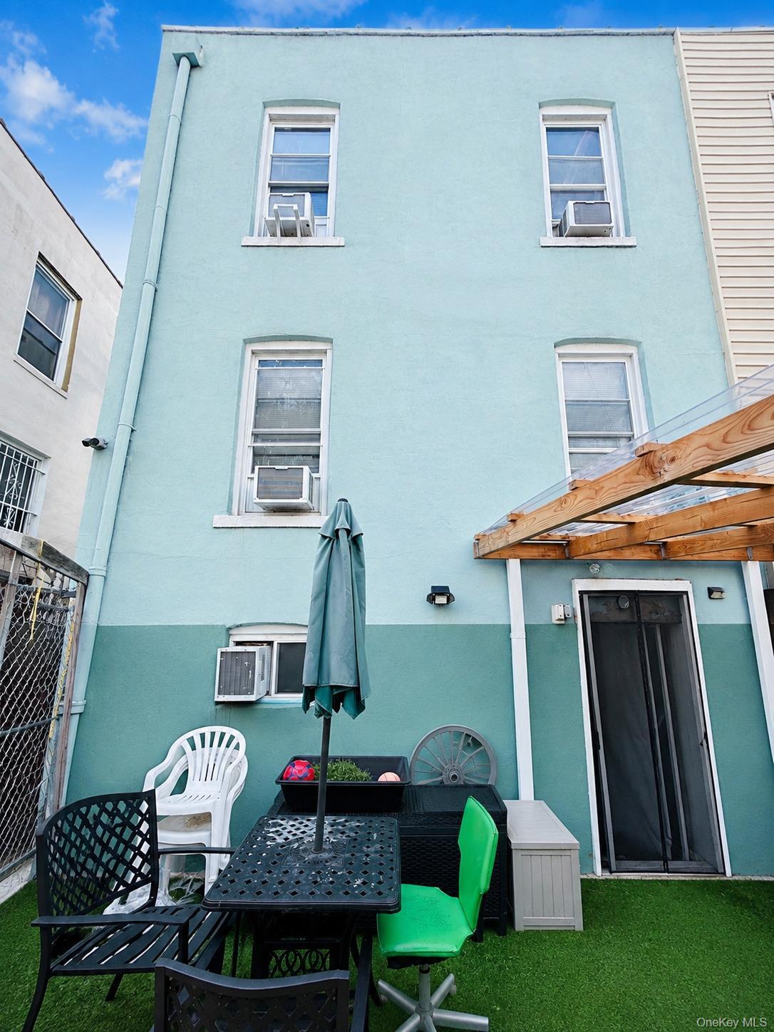 Single Family Elder Avenue  Bronx, NY 10472, MLS-1041272-3