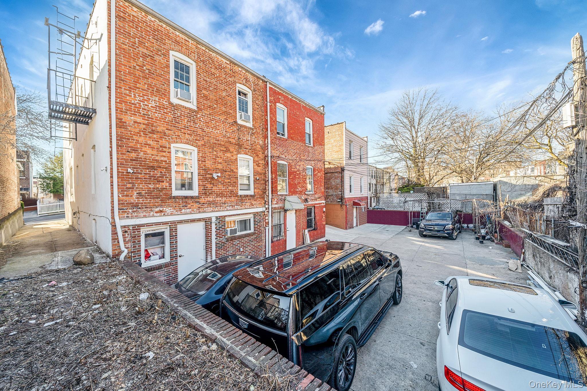 Single Family 98th Street  Queens, NY 11369, MLS-1041277-4