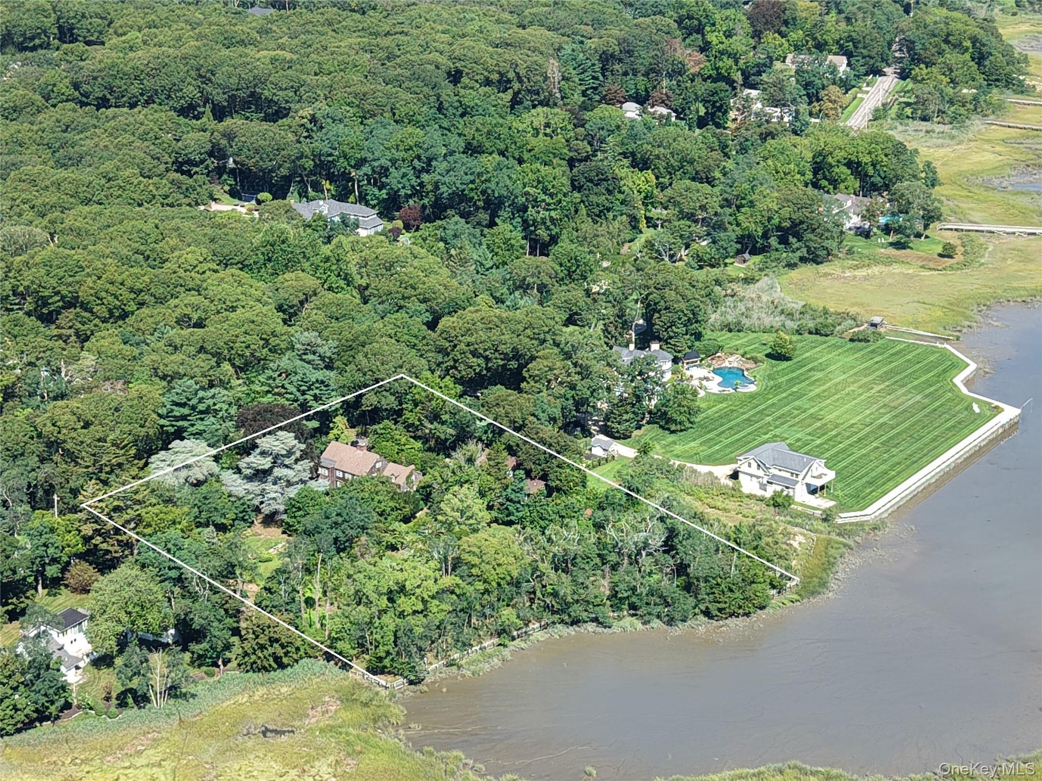 Single Family Old Field Road  Suffolk County, NY 11733, MLS-1041284-2