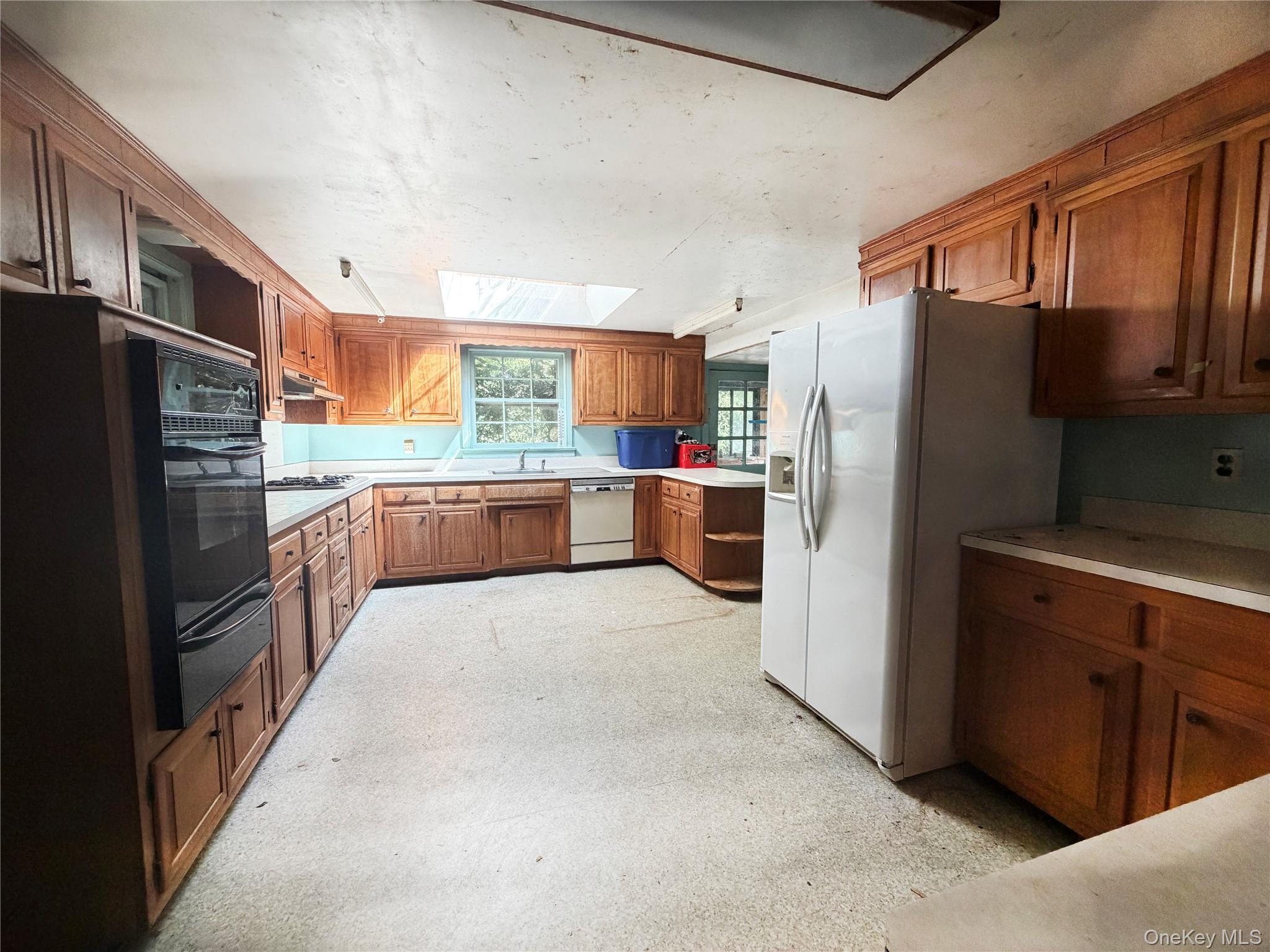 Single Family Old Field Road  Suffolk County, NY 11733, MLS-1041284-7
