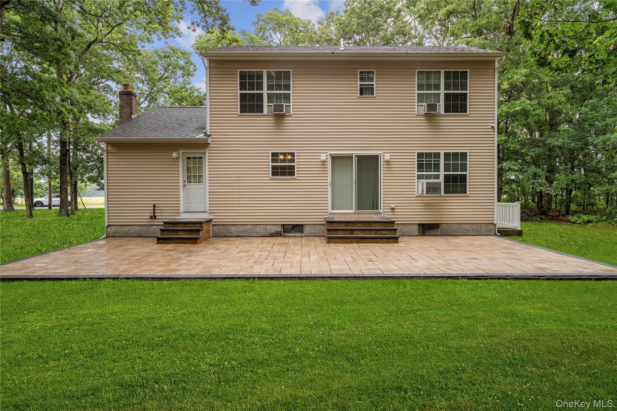 Single Family Dawn Drive  Suffolk County, NY 11967, MLS-1041291-13