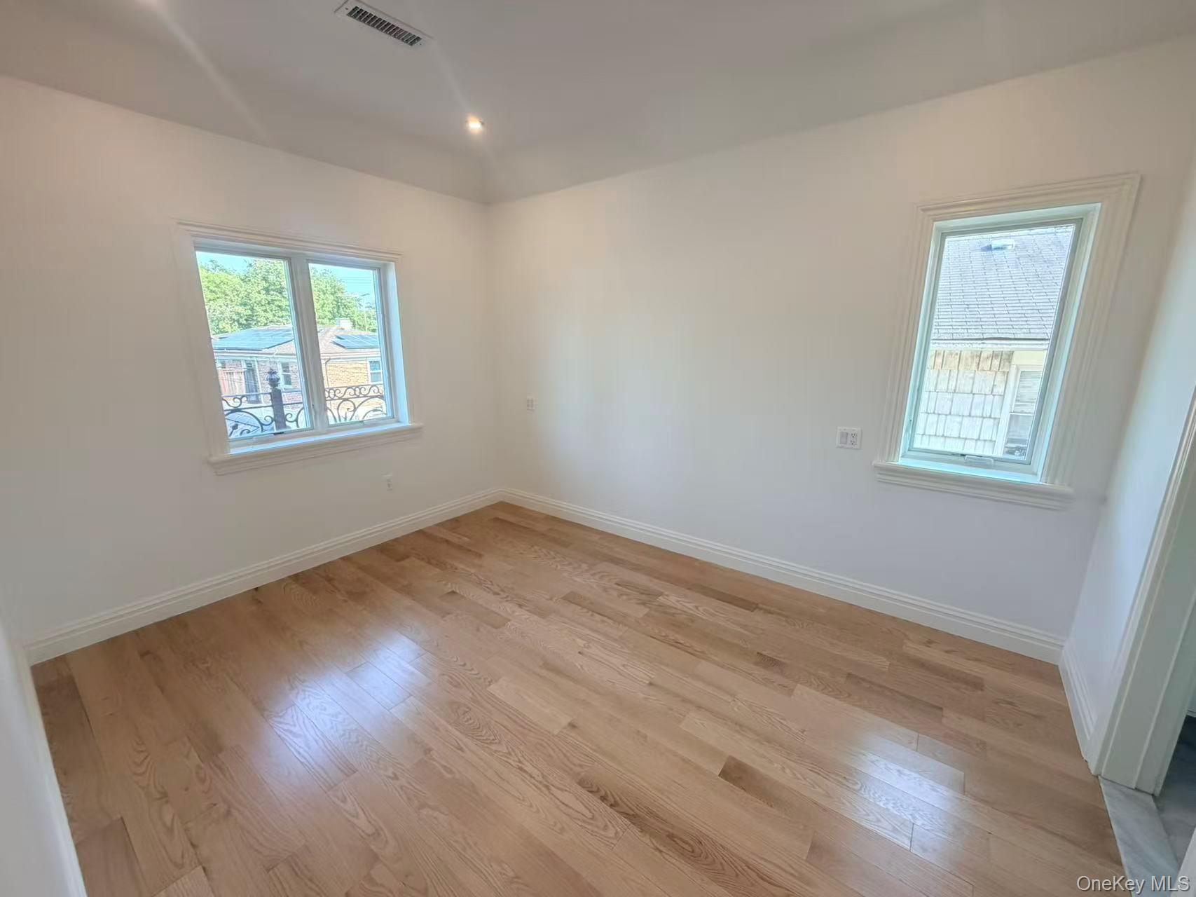 Single Family 166th Street Queens, NY 11365, MLS-1041326-3