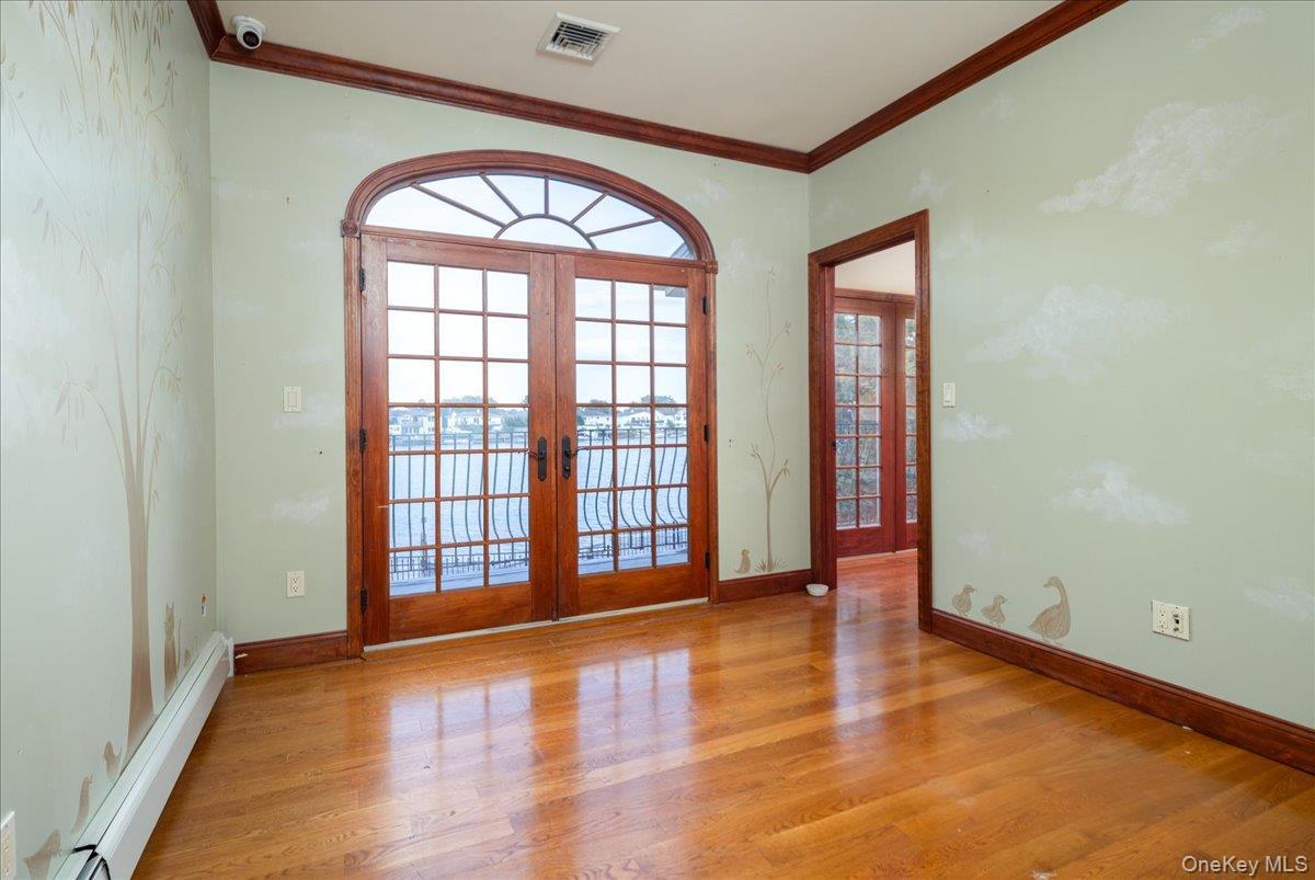 Single Family Judith Drive Nassau County, NY 11710, MLS-1041329-26