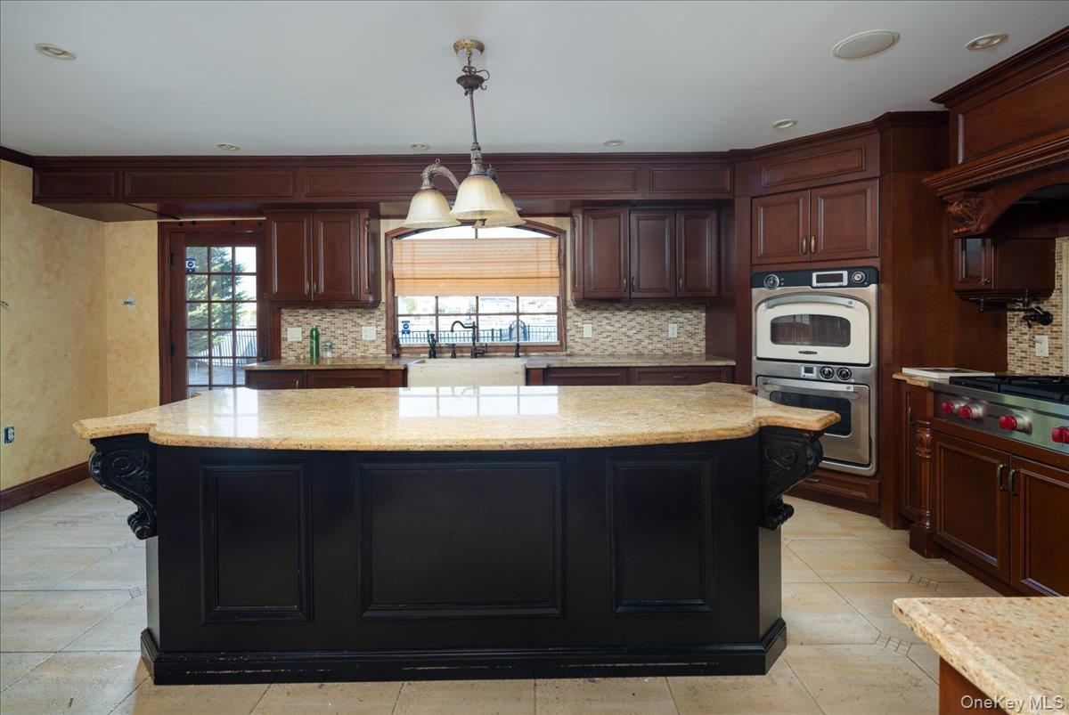 Single Family Judith Drive Nassau County, NY 11710, MLS-1041329-6