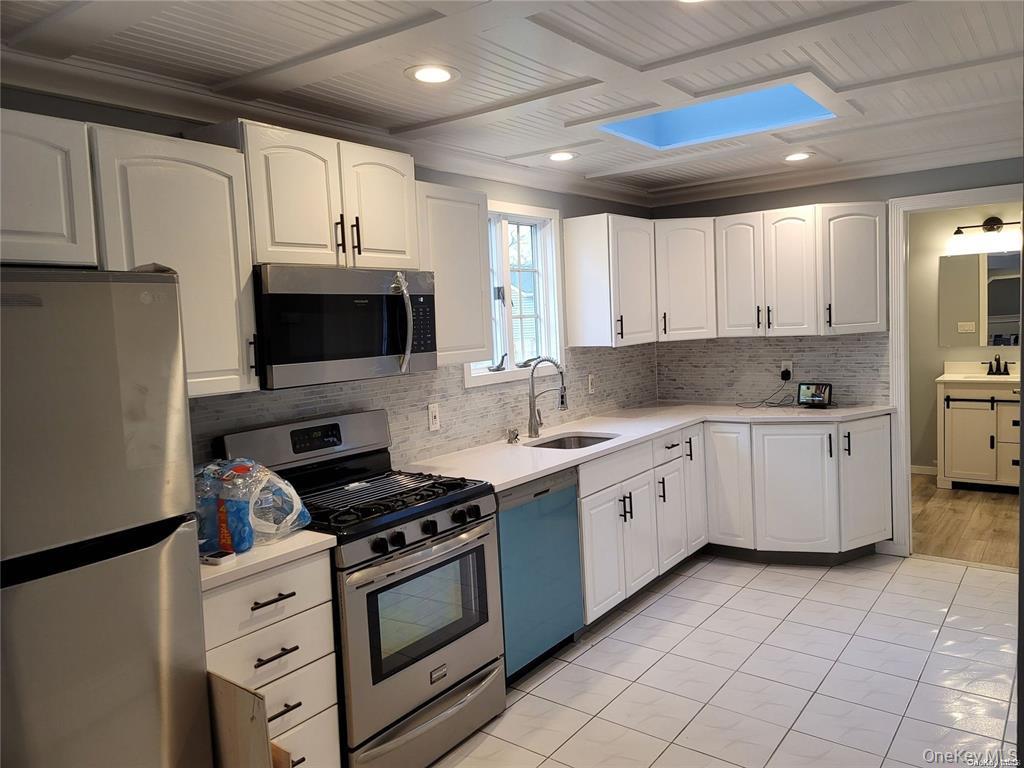 Single Family Knapp Road Suffolk County, NY 11951, MLS-1041332-2