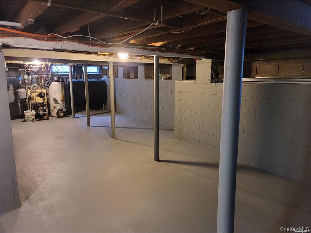 Single Family Knapp Road  Suffolk County, NY 11951, MLS-1041332-6