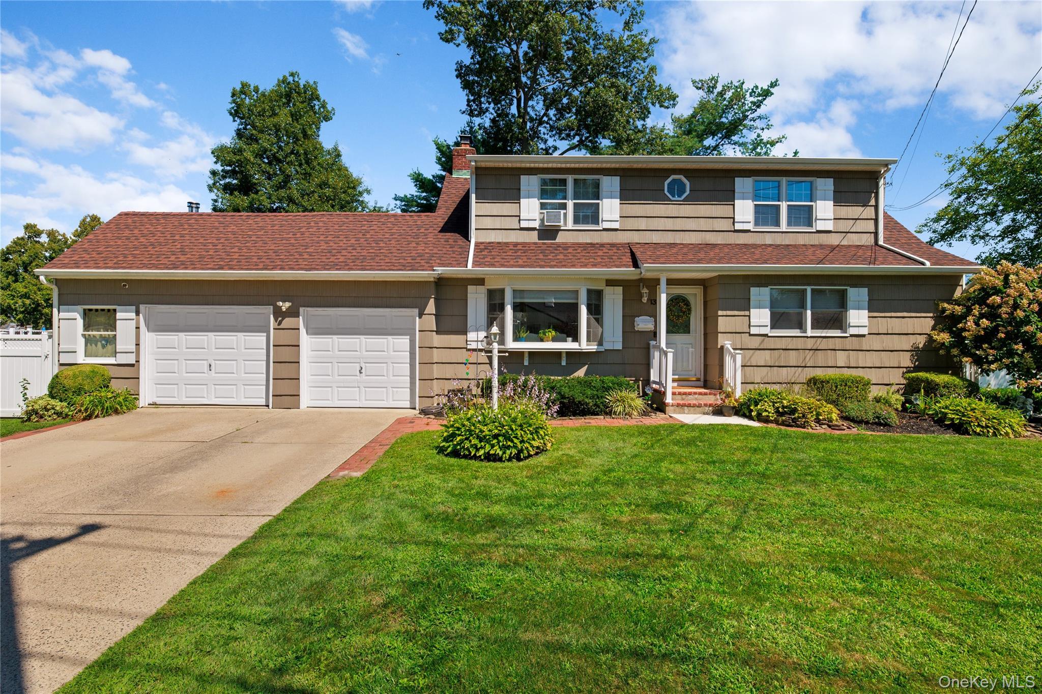 Single Family Westwood Drive  Suffolk County, NY 11703, MLS-1041339-2