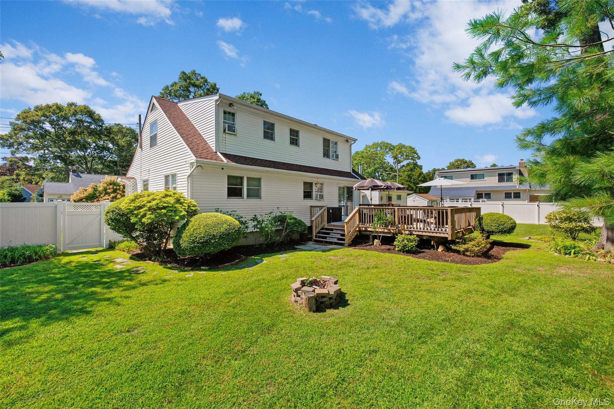 Single Family Westwood Drive  Suffolk County, NY 11703, MLS-1041339-26