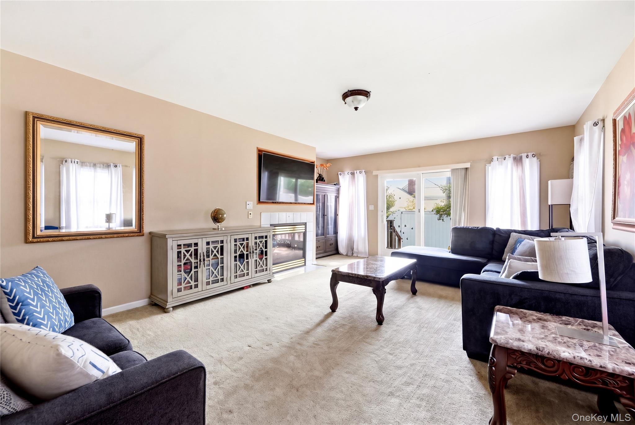 Single Family Stuart Road Nassau County, NY 11581, MLS-1041342-13