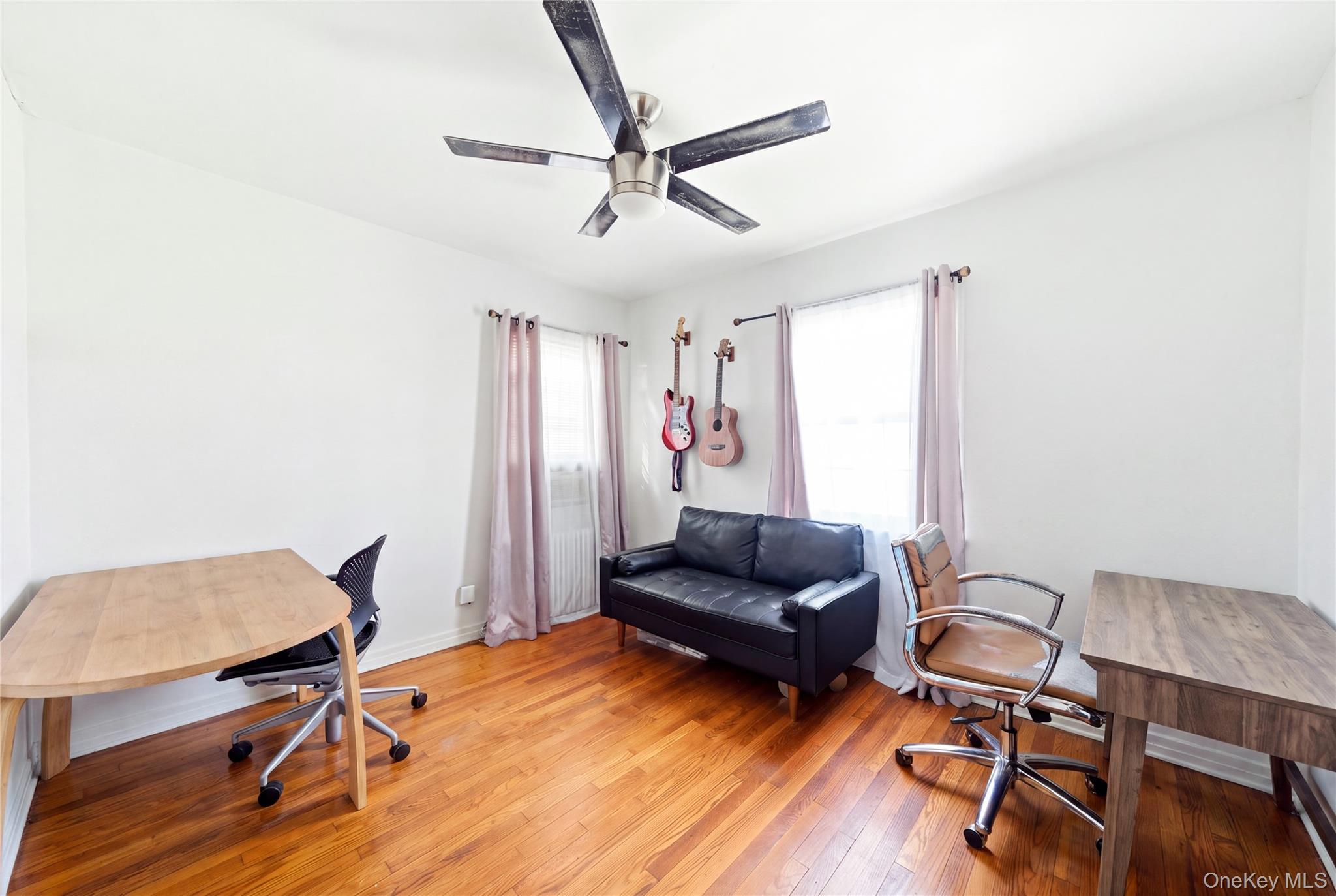 Single Family Stuart Road Nassau County, NY 11581, MLS-1041342-19